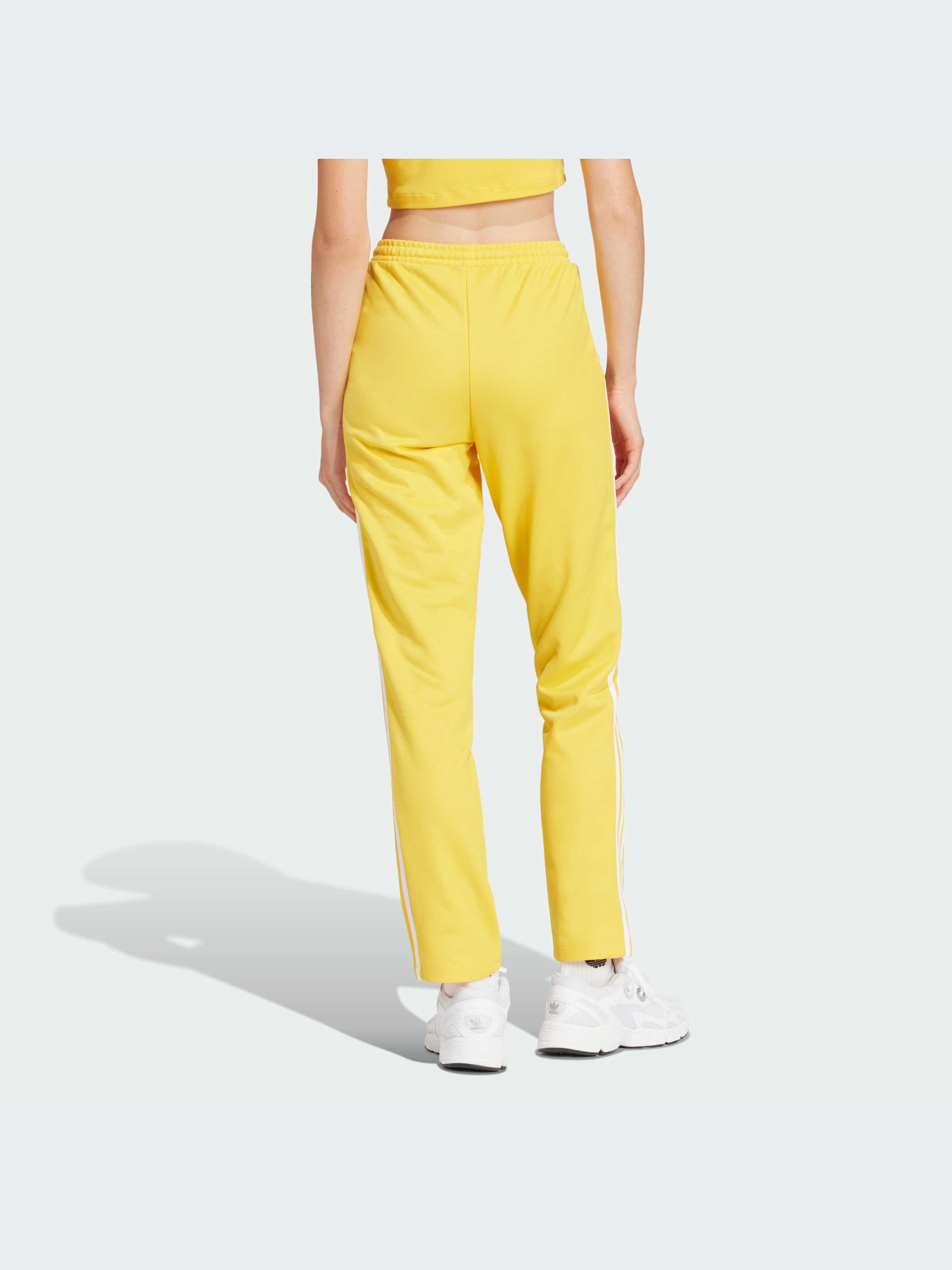 Брюки Adidas Adicolor модель IP0629 Брюки Adidas Adicolor модель IP0629 Фото