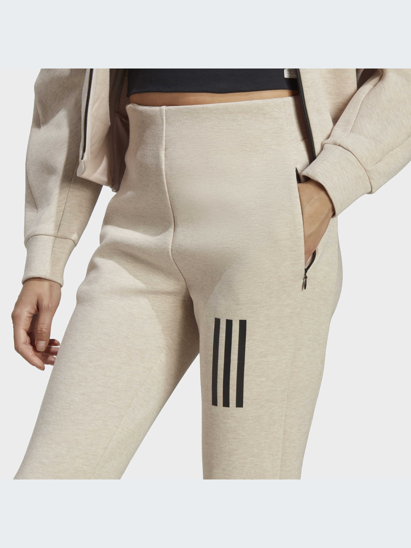 Брюки Adidas модель IC0301 Брюки Adidas модель IC0301 Фото