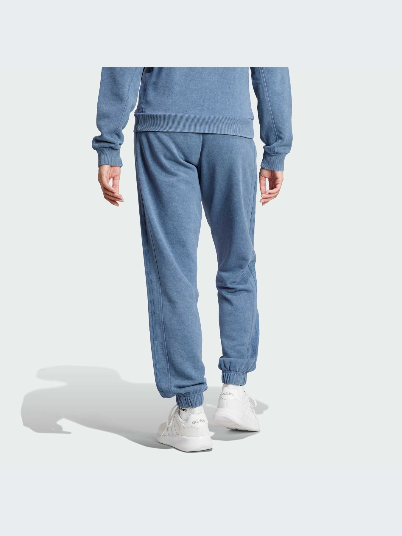Брюки Adidas 3 Stripes модель IR9707 Брюки Adidas 3 Stripes модель IR9707 Фото
