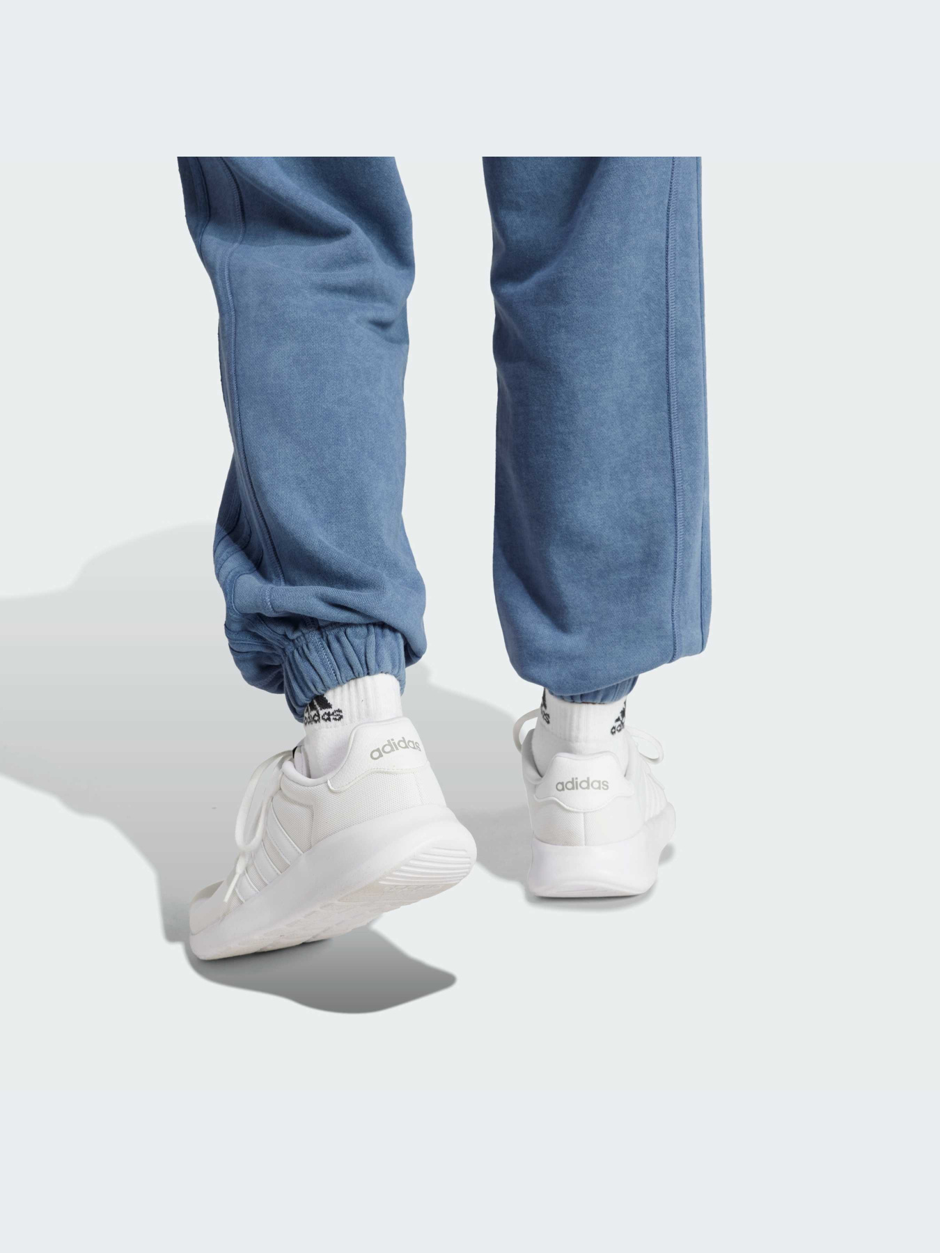 Брюки Adidas 3 Stripes модель IR9707 Брюки Adidas 3 Stripes модель IR9707 Фото