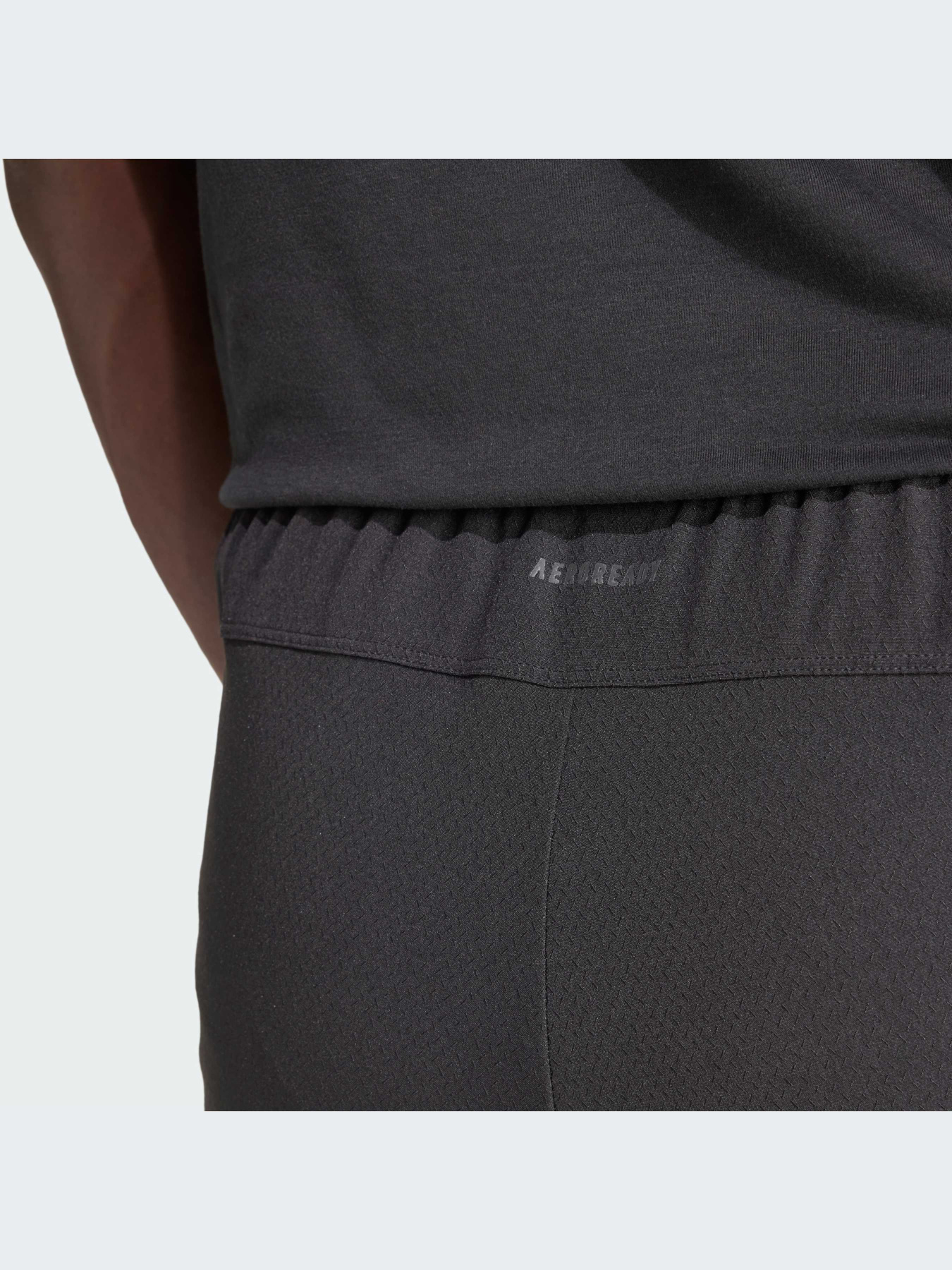 Шорты Adidas модель IV6113 Шорты Adidas модель IV6113 Фото