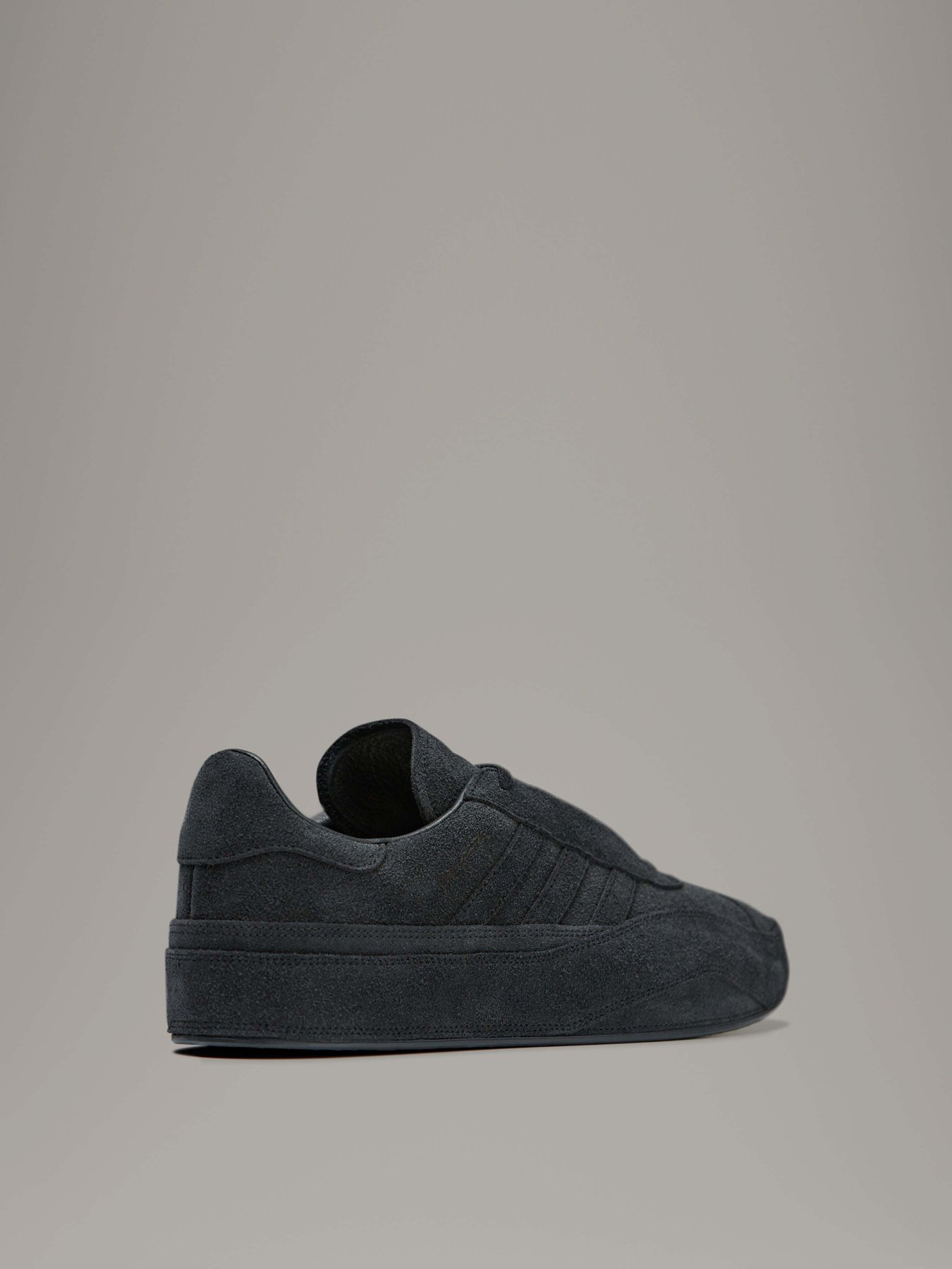 Кеды Adidas Y-3 Gazelle модель IE3239 Кеды Adidas Y-3 Gazelle модель IE3239 Фото