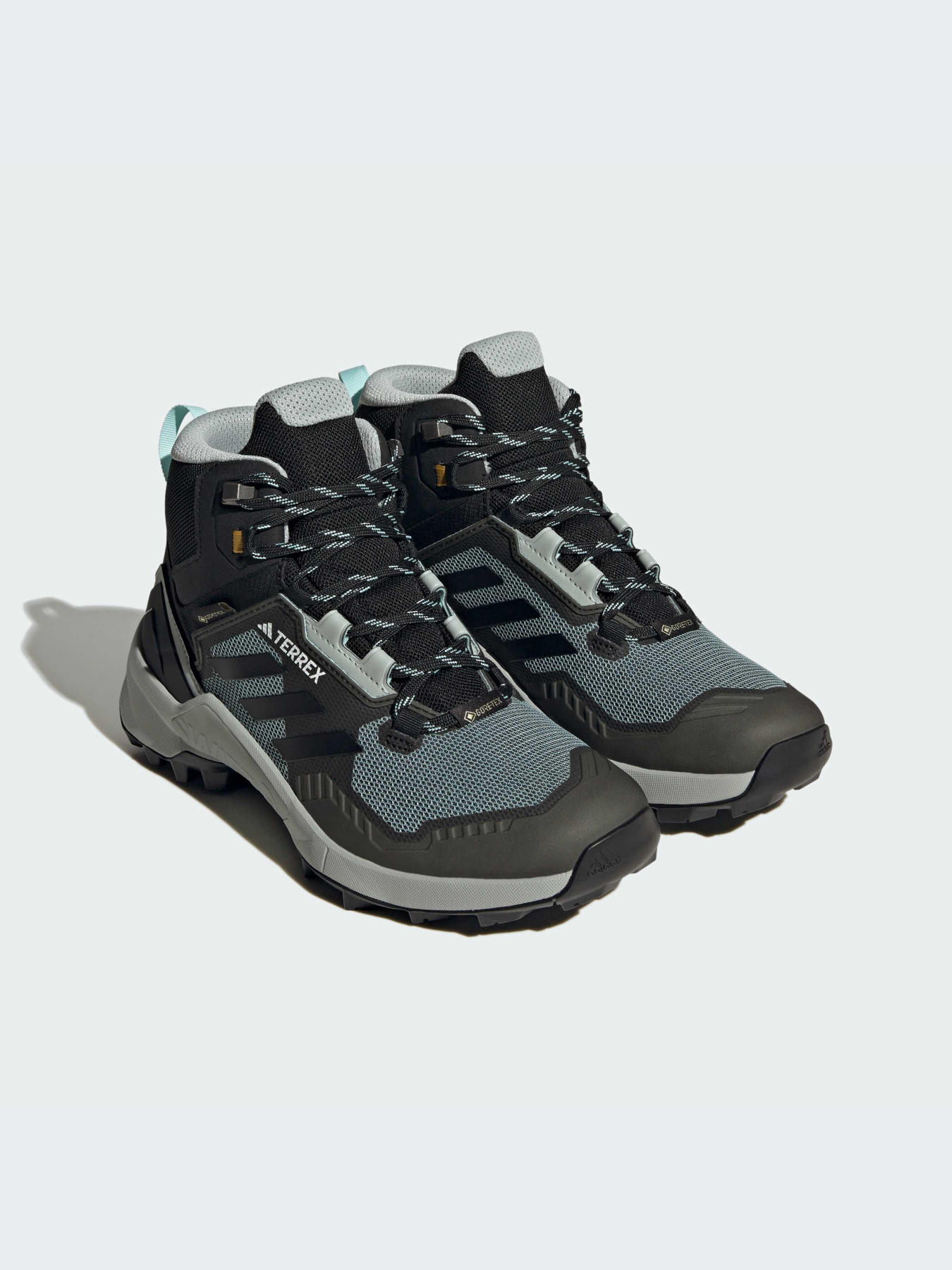Кроссовки Adidas модель IF2401 Кроссовки Adidas модель IF2401 Фото