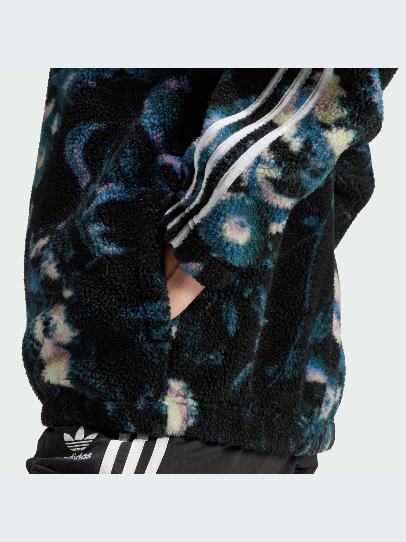 Худі та світшоти Adidas Graphics модель II8451 Худі та світшоти Adidas Graphics модель II8451 Фото