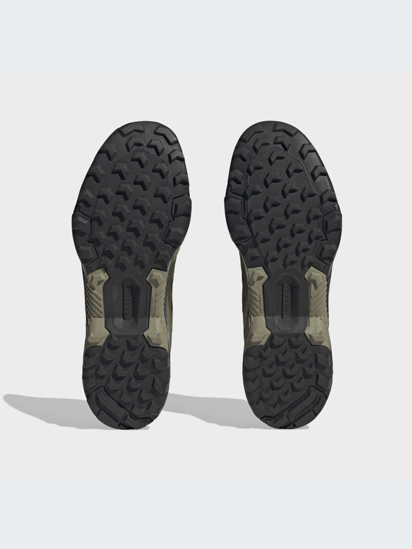 Кроссовки Adidas модель HP8607 Фото