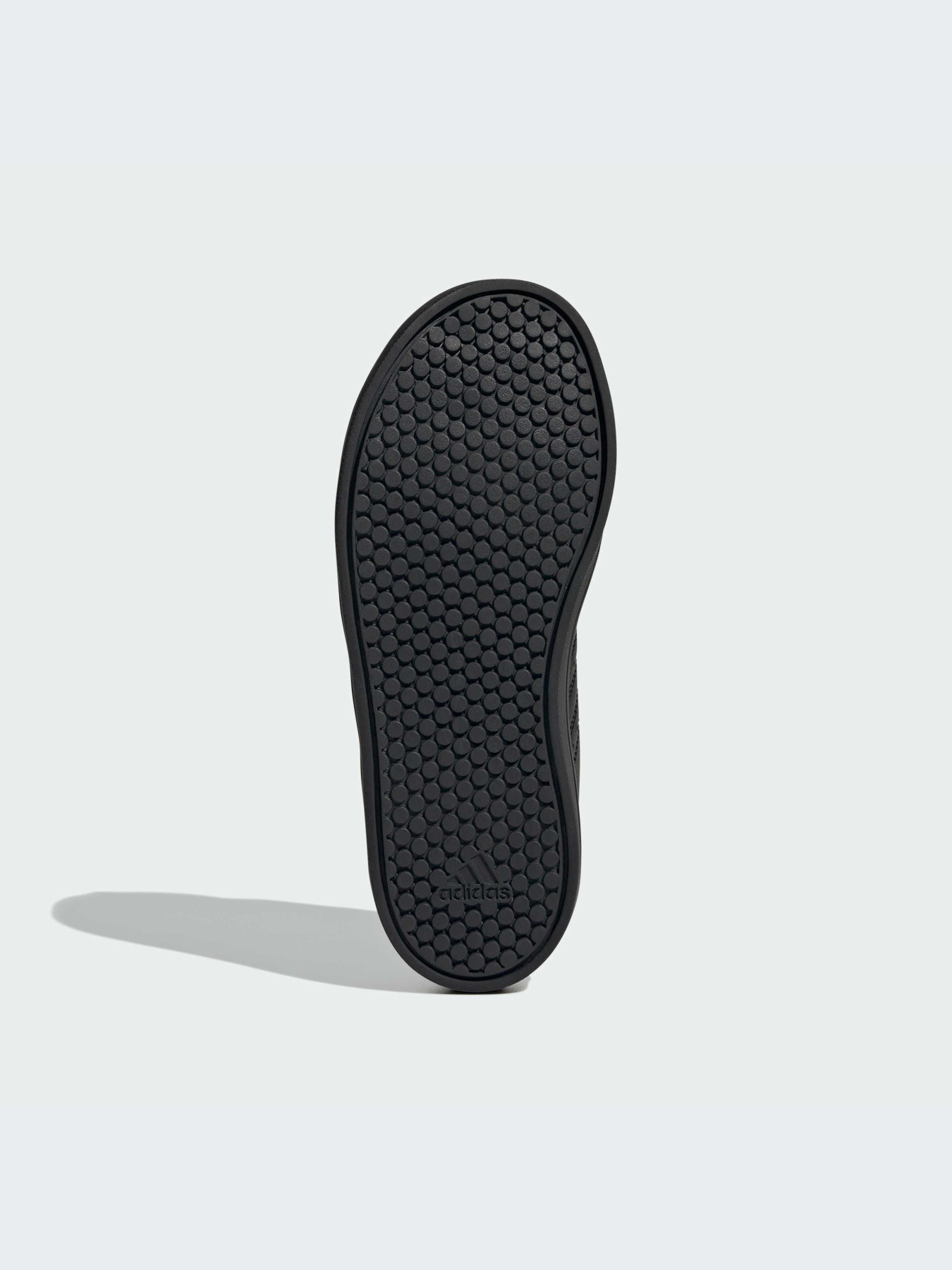Кроссовки Adidas модель IE3473 Кроссовки Adidas модель IE3473 Фото