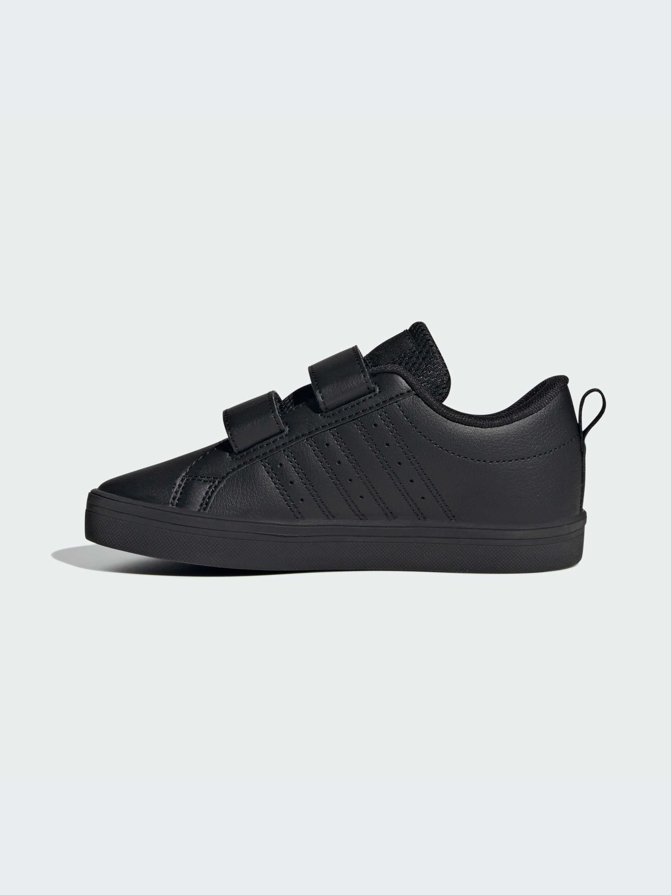 Кроссовки Adidas модель IE3473 Кроссовки Adidas модель IE3473 Фото