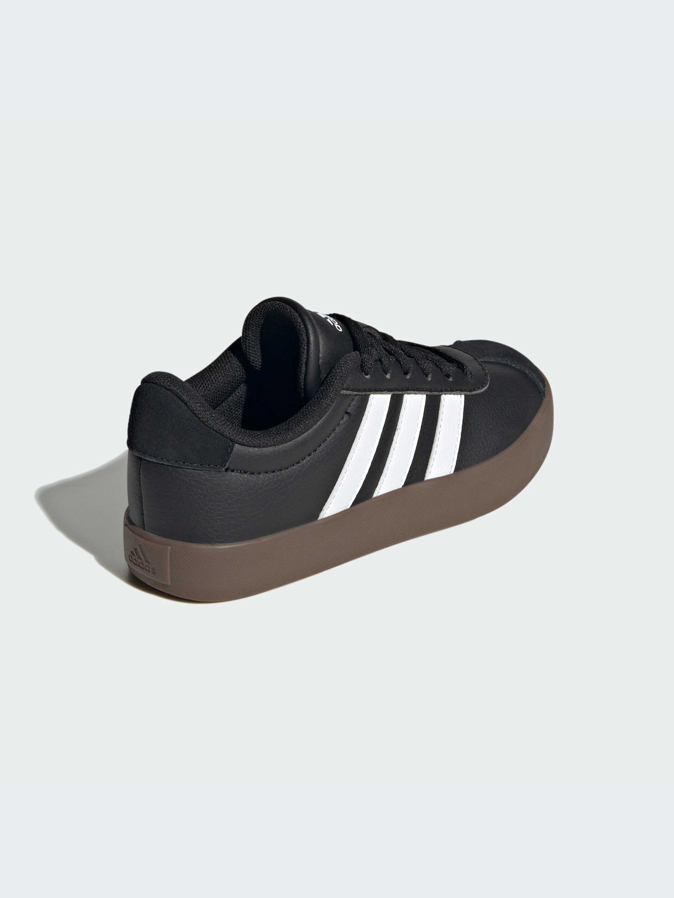 Кеди Adidas модель IE3630 Кеди Adidas модель IE3630 Фото