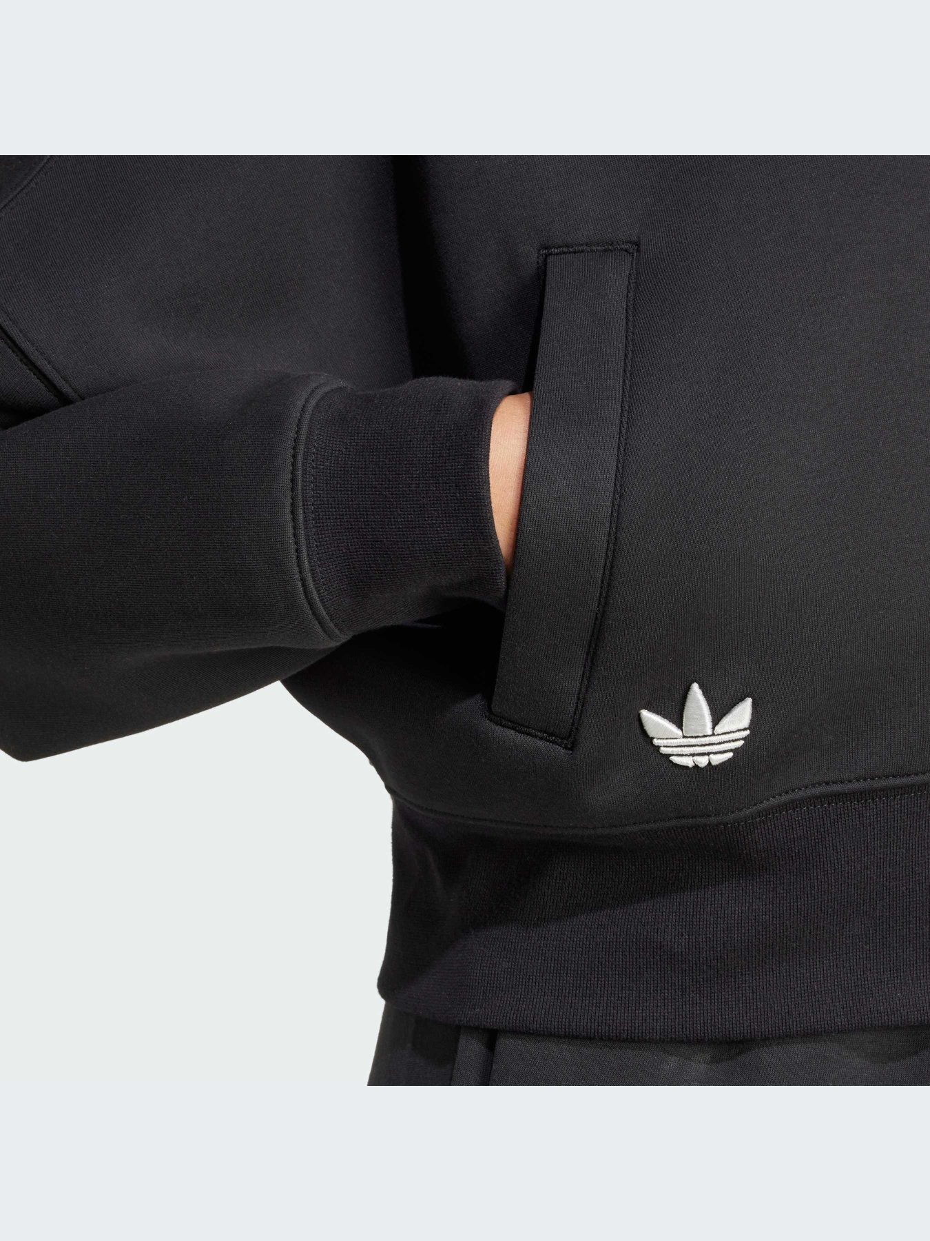 Худи и свитшоты Adidas модель IW5601 Худи и свитшоты Adidas модель IW5601 Фото