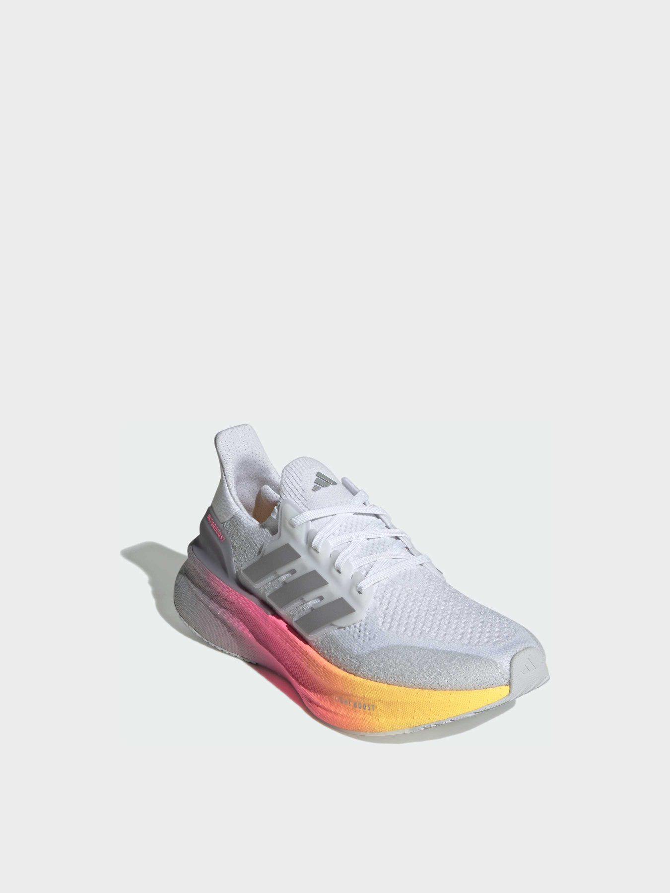Кроссовки Adidas Ultraboost модель ID8840 Кроссовки Adidas Ultraboost модель ID8840 Фото