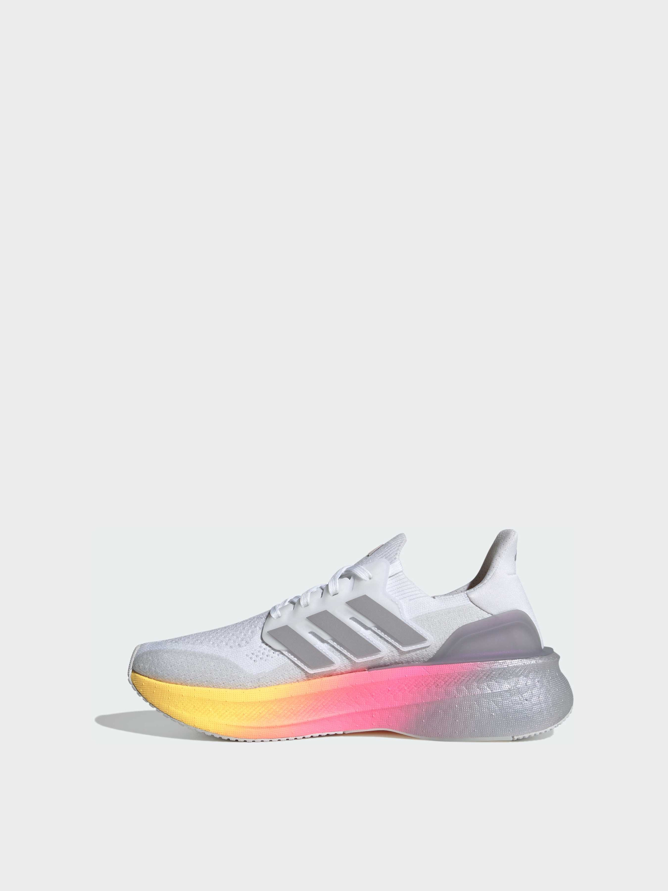 Кроссовки Adidas Ultraboost модель ID8840 Кроссовки Adidas Ultraboost модель ID8840 Фото