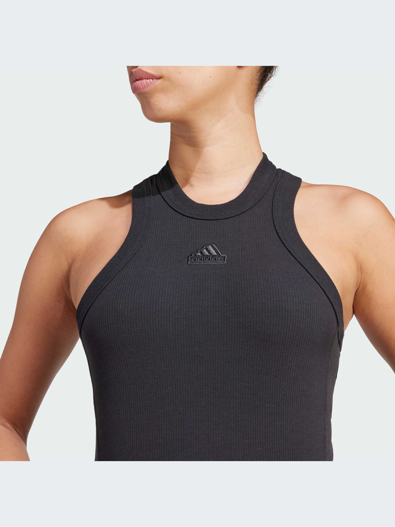 Футболки і поло Adidas модель IR8785 Футболки і поло Adidas модель IR8785 Фото