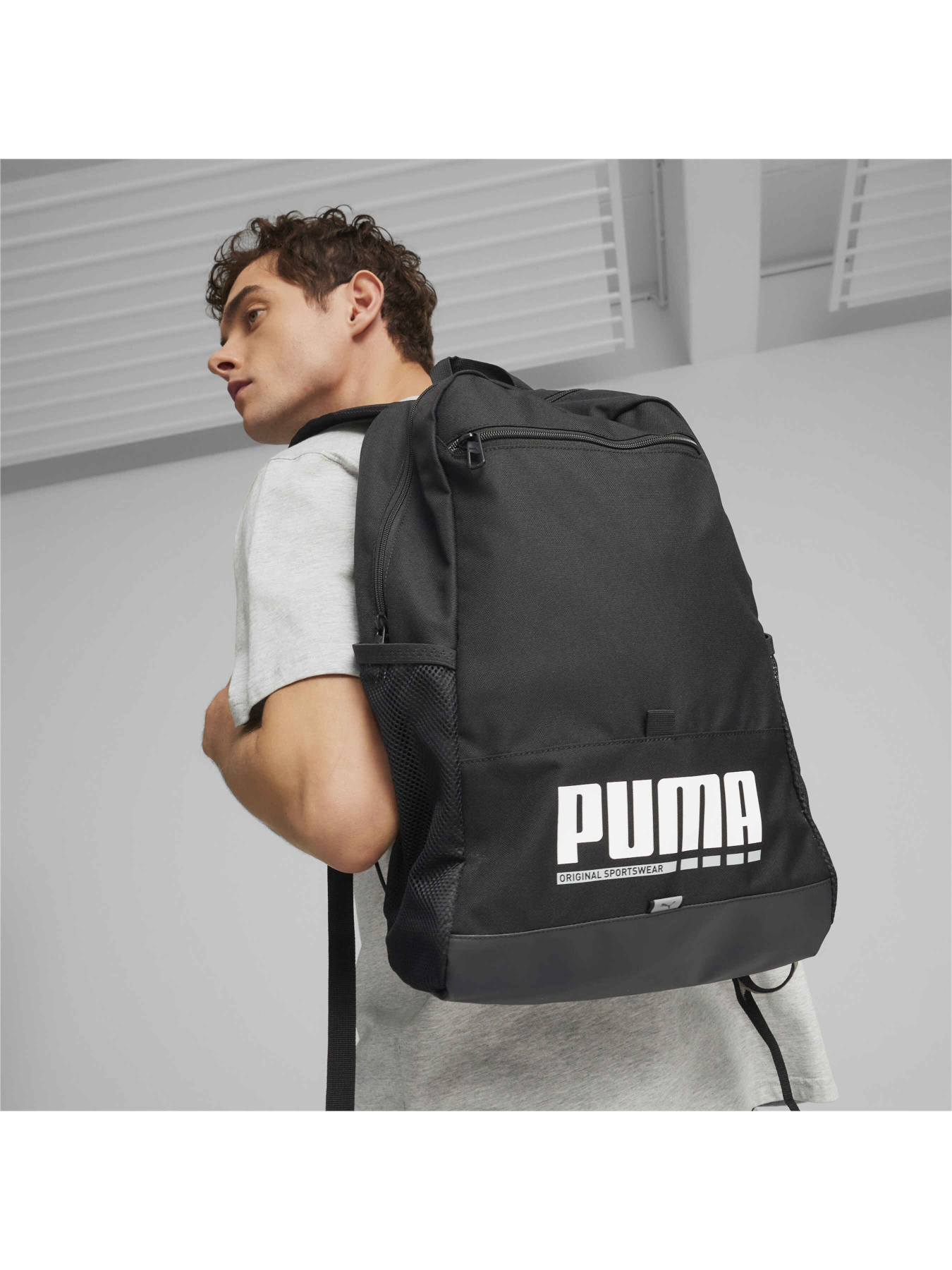 Рюкзаки PUMA Plus Backpack модель 090346 Рюкзаки PUMA Plus Backpack модель 090346 Фото
