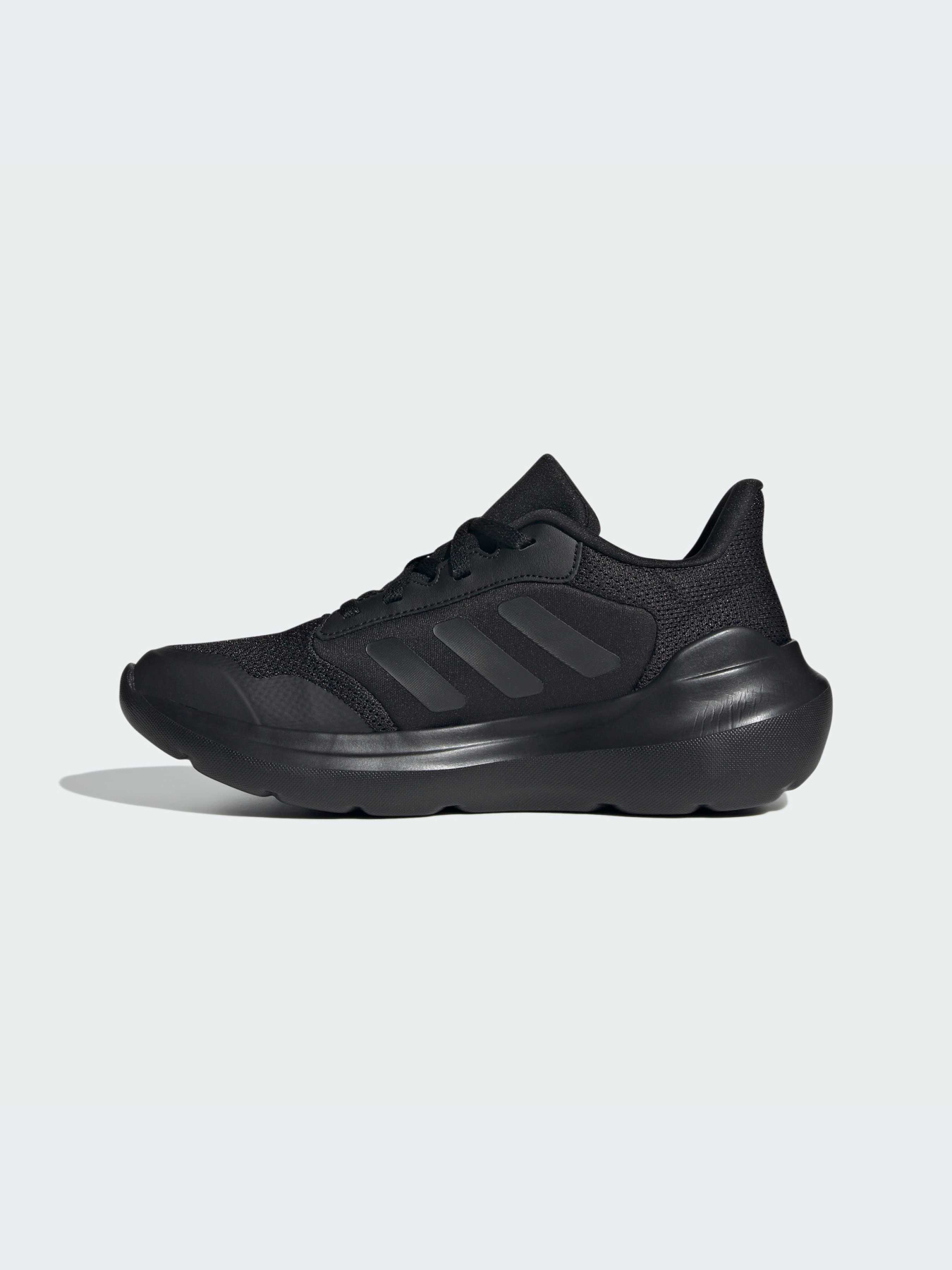 Кросівки Adidas модель IE3542 Кросівки Adidas модель IE3542 Фото