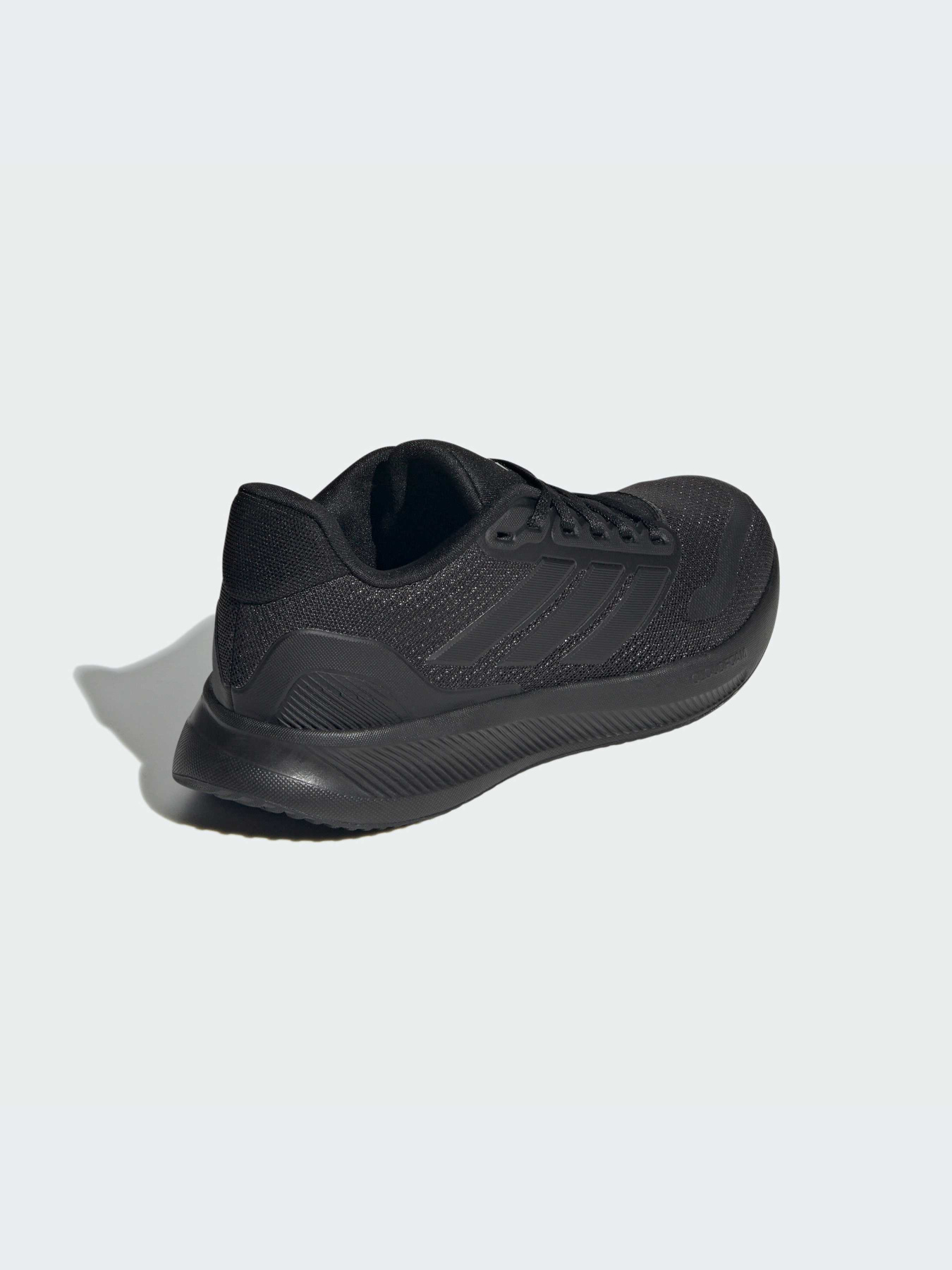 Кросівки Adidas Runfalcon модель IE8586 Кросівки Adidas Runfalcon модель IE8586 Фото