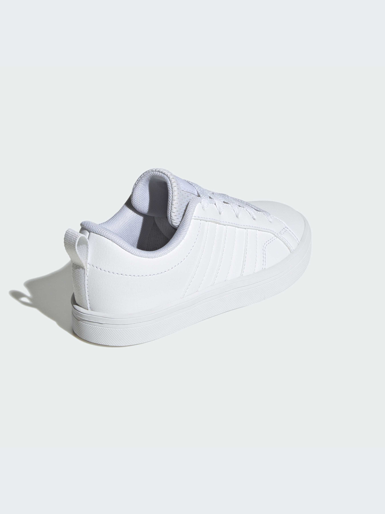 Кроссовки Adidas модель IE3468 Кроссовки Adidas модель IE3468 Фото