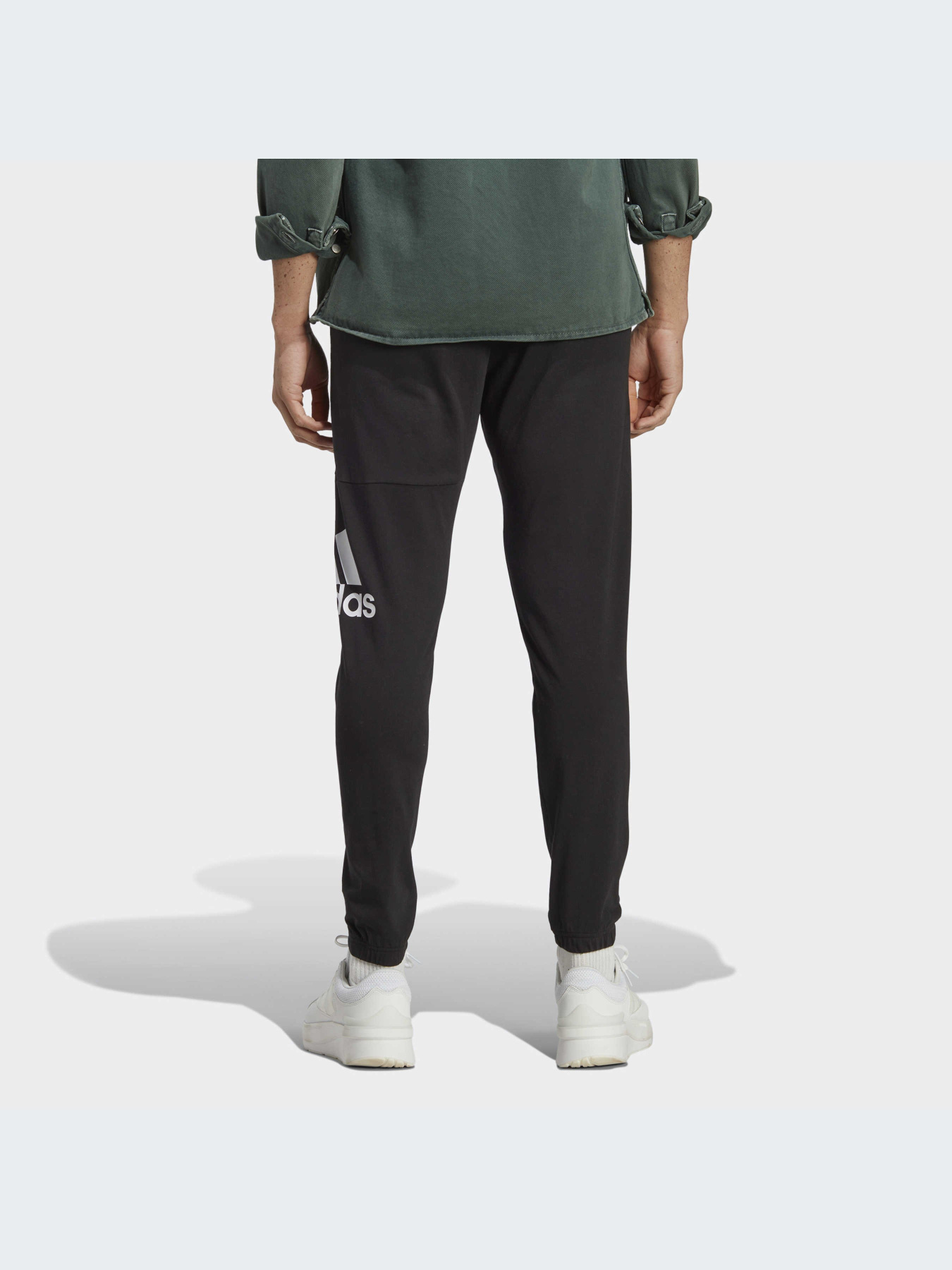Брюки Adidas Adidas Essentials модель IC9400 Брюки Adidas Adidas Essentials модель IC9400 Фото