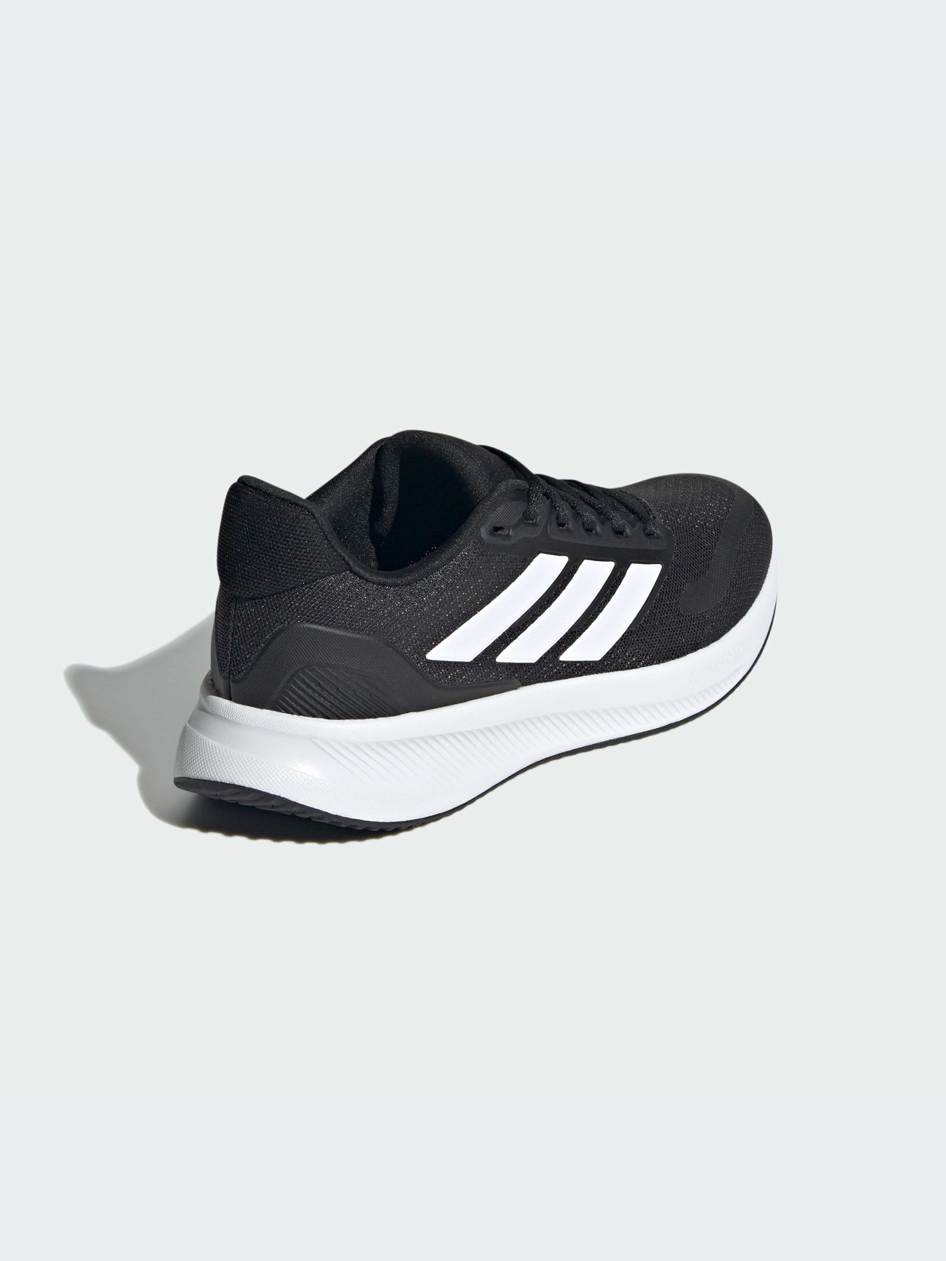 Кросівки Adidas модель IE8589 Фото