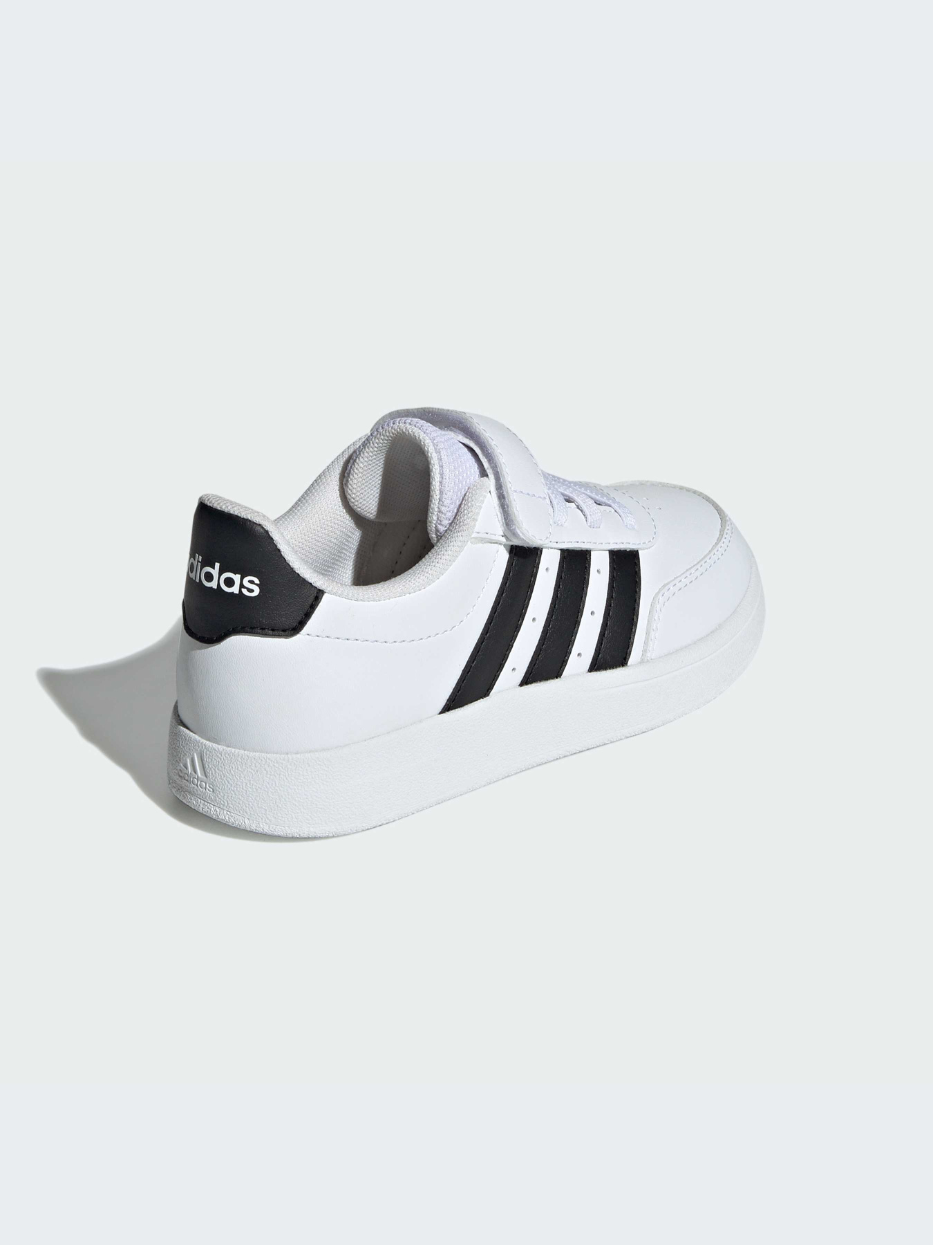 Кросівки Adidas модель IE3792 Кросівки Adidas модель IE3792 Фото