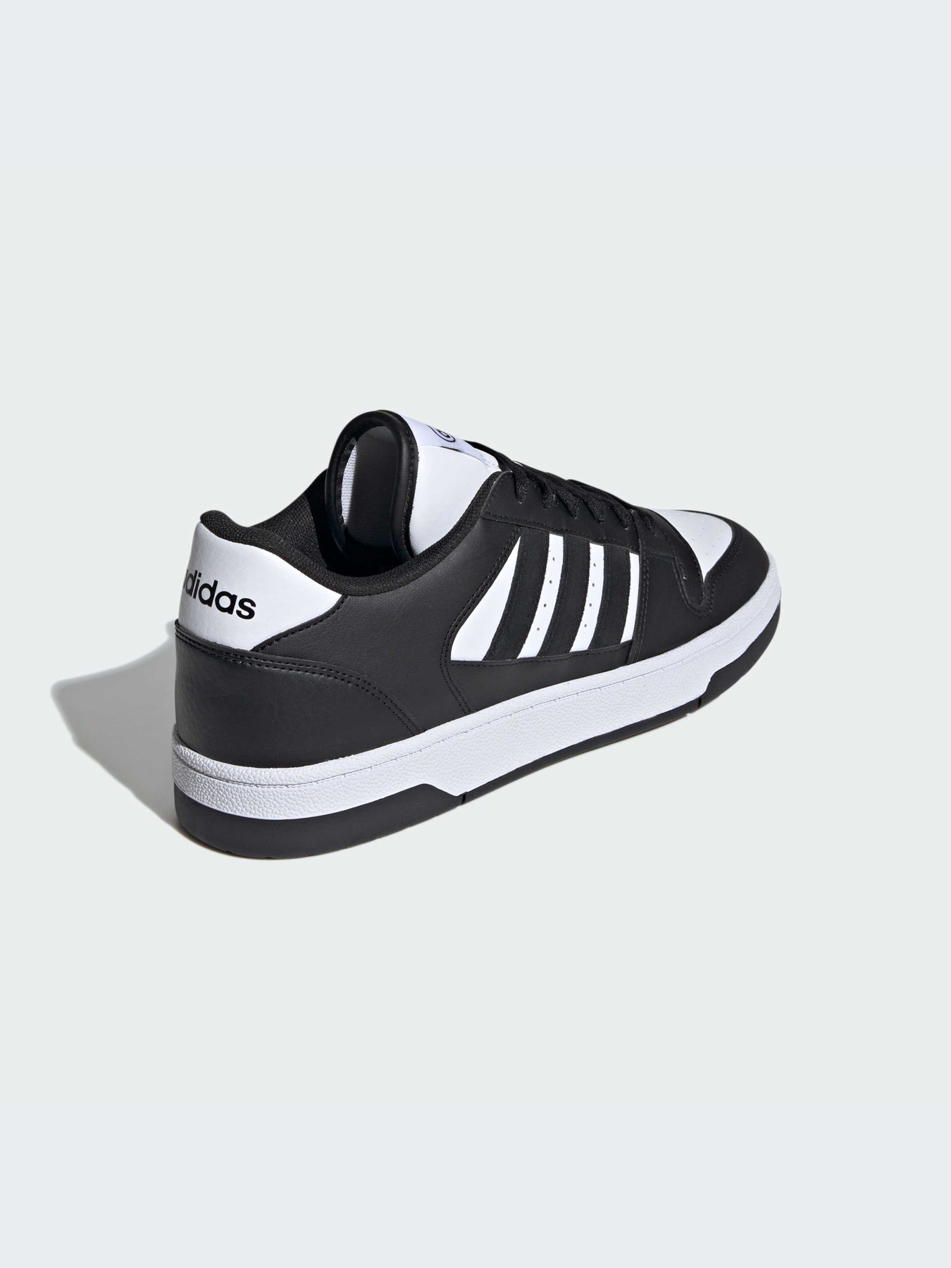 Кроссовки Adidas модель IE1011 Фото