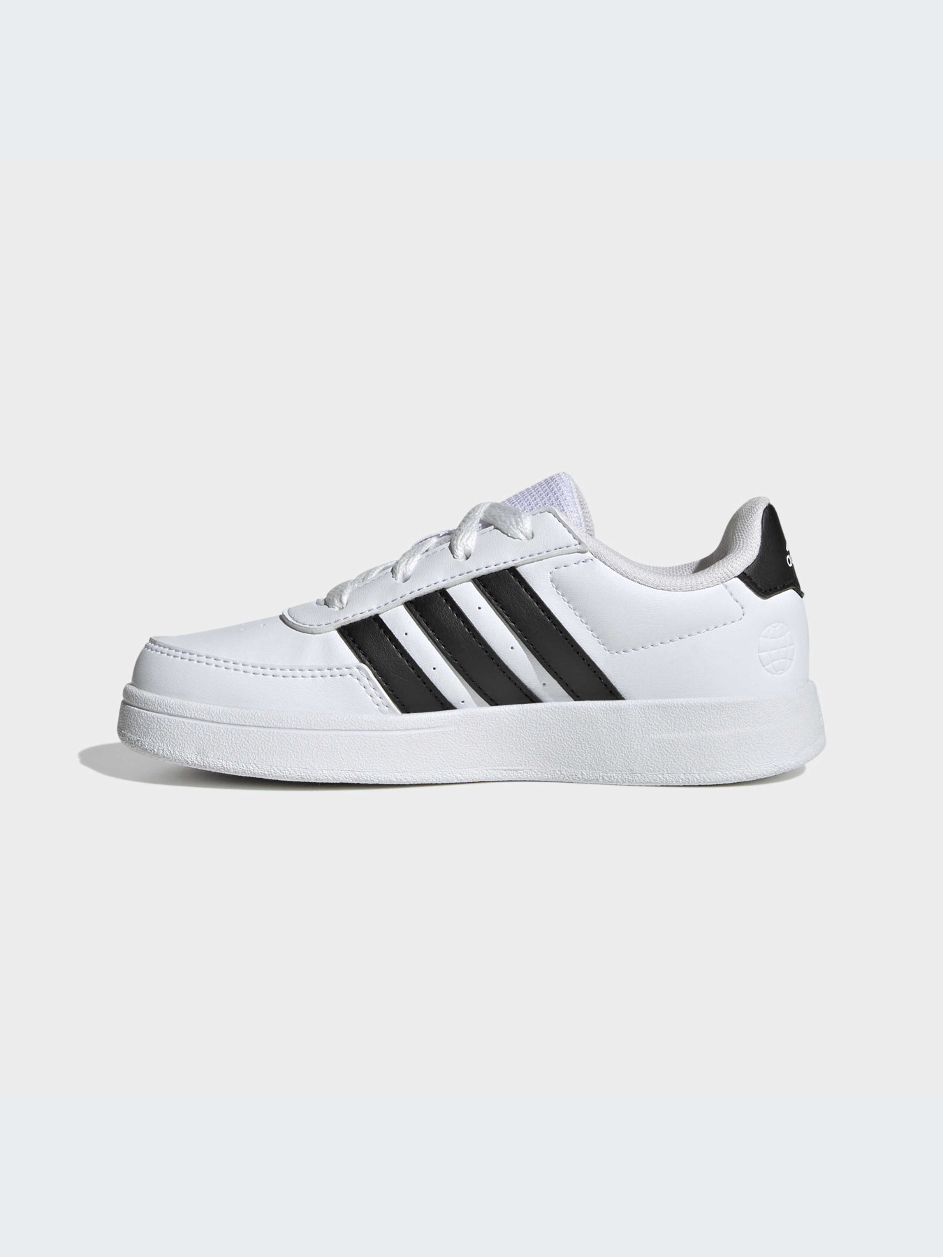 Кроссовки Adidas модель HP8956 Кроссовки Adidas модель HP8956 Фото