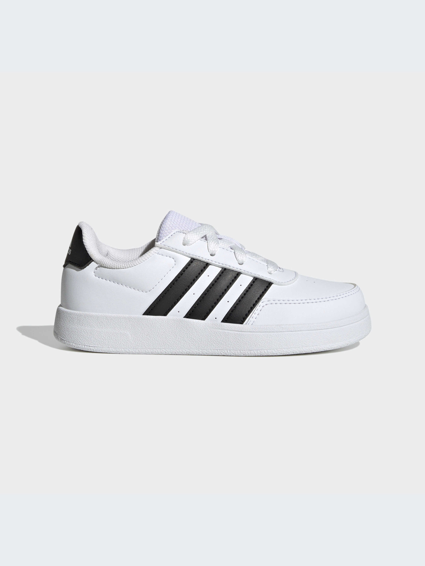 Кроссовки Adidas модель HP8956 Кроссовки Adidas модель HP8956 Фото