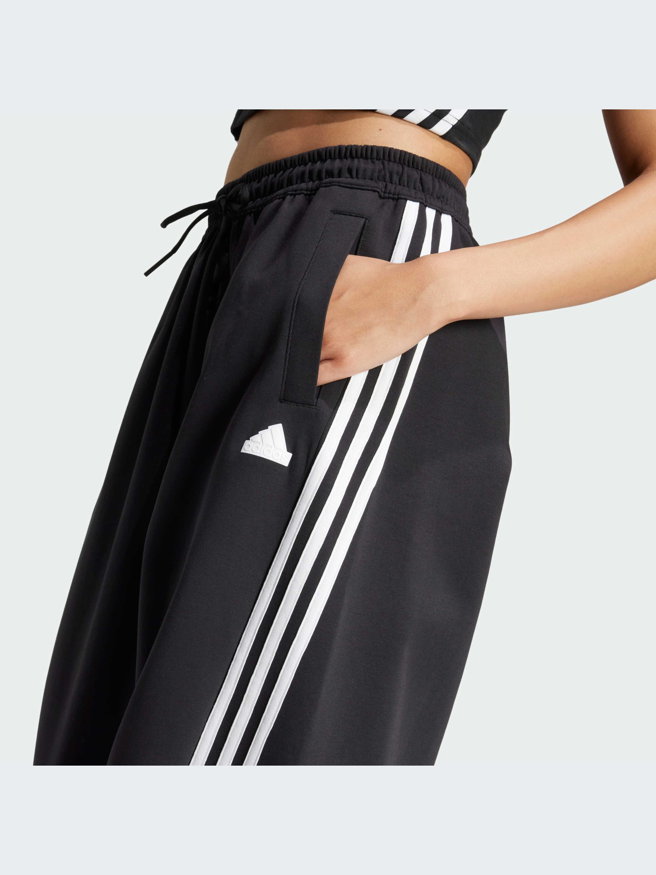 Брюки Adidas 3 Stripes модель IV7510 Брюки Adidas 3 Stripes модель IV7510 Фото