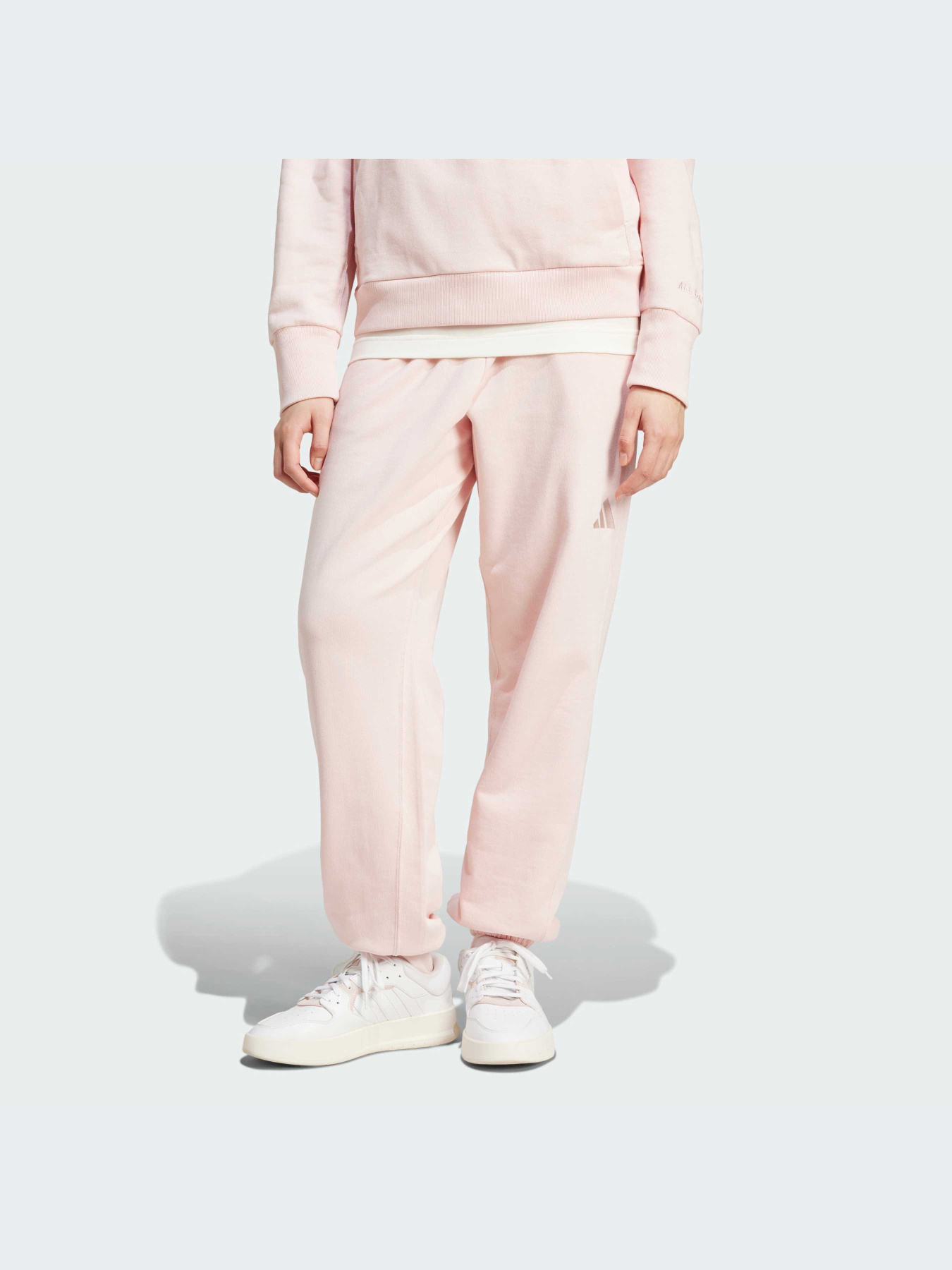 Брюки Adidas модель IY6817 Брюки Adidas модель IY6817 Фото