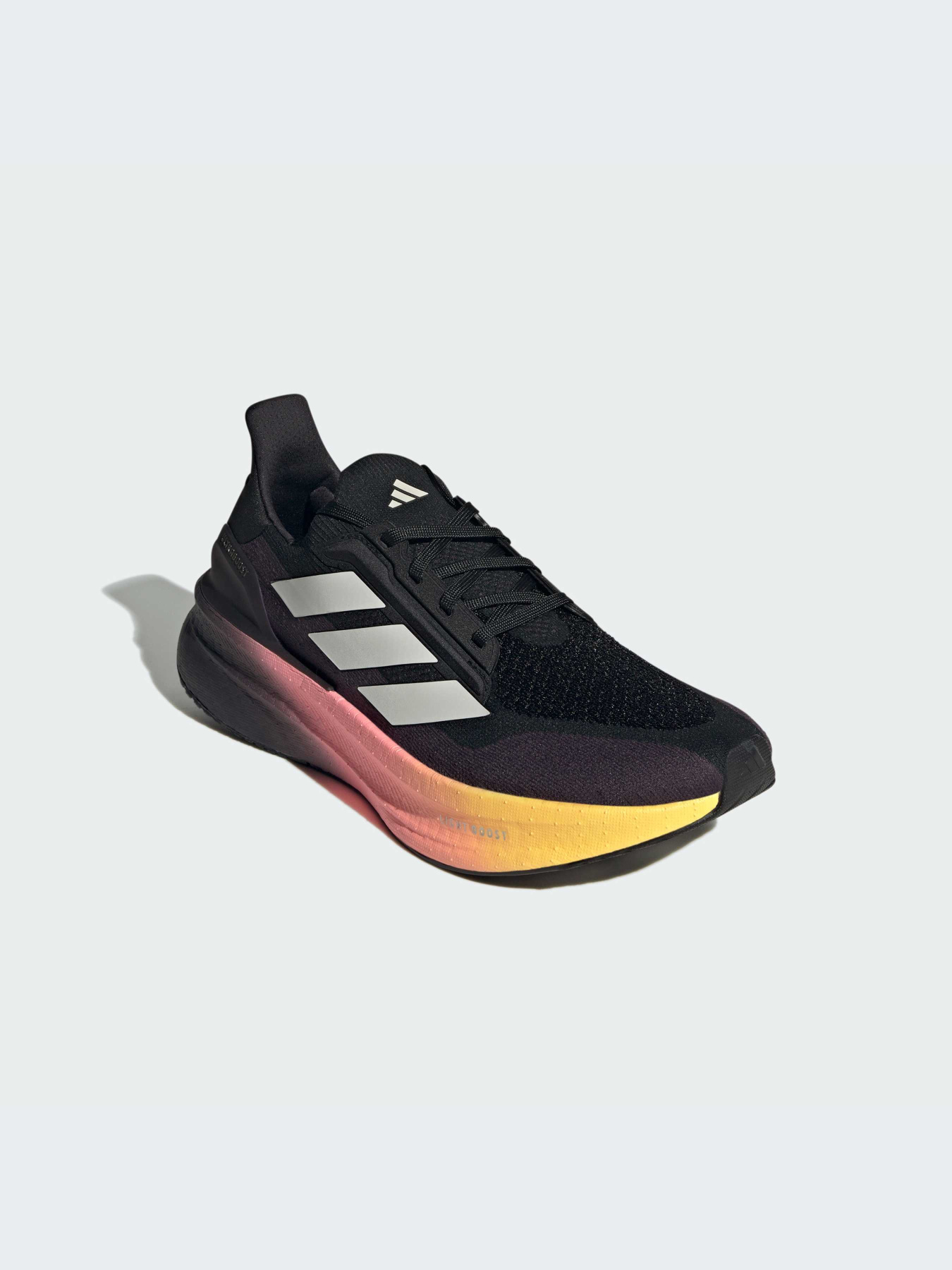 Кросівки Adidas Ultraboost модель JI1332 Фото
