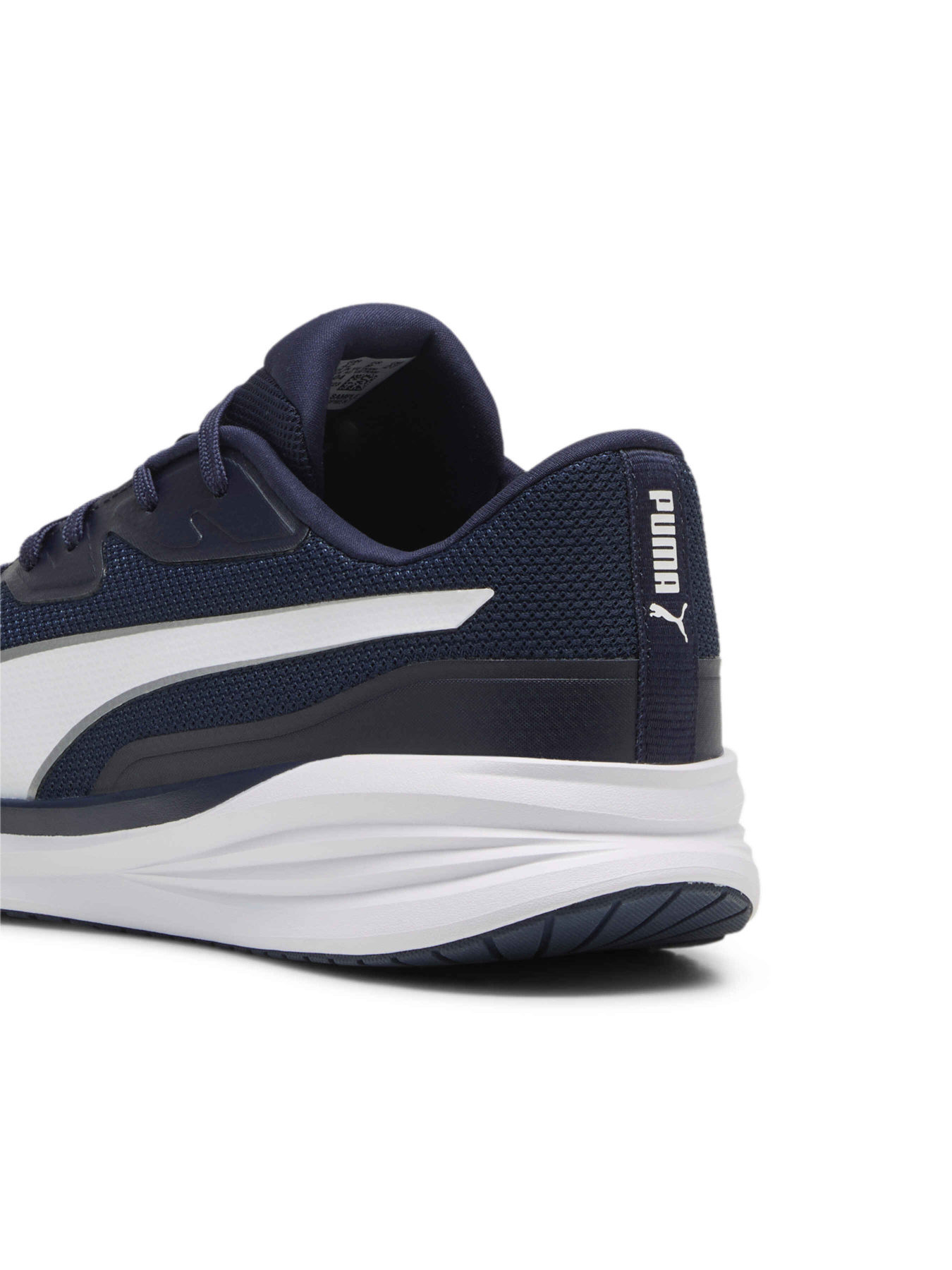 Кросівки PUMA Night Runner V3 модель 310040 Кросівки PUMA Night Runner V3 модель 310040 Фото
