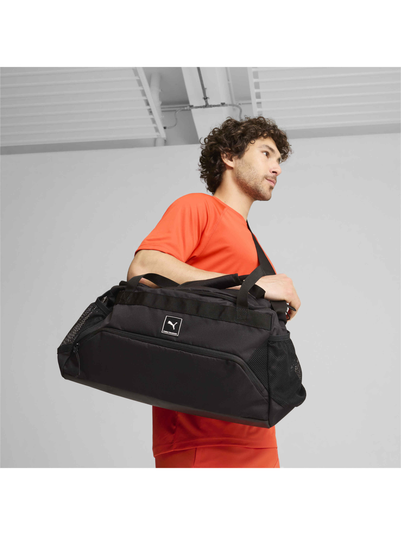 Сумки PUMA Training Medium Sports Bag модель 090920 Сумки PUMA Training Medium Sports Bag модель 090920 Фото