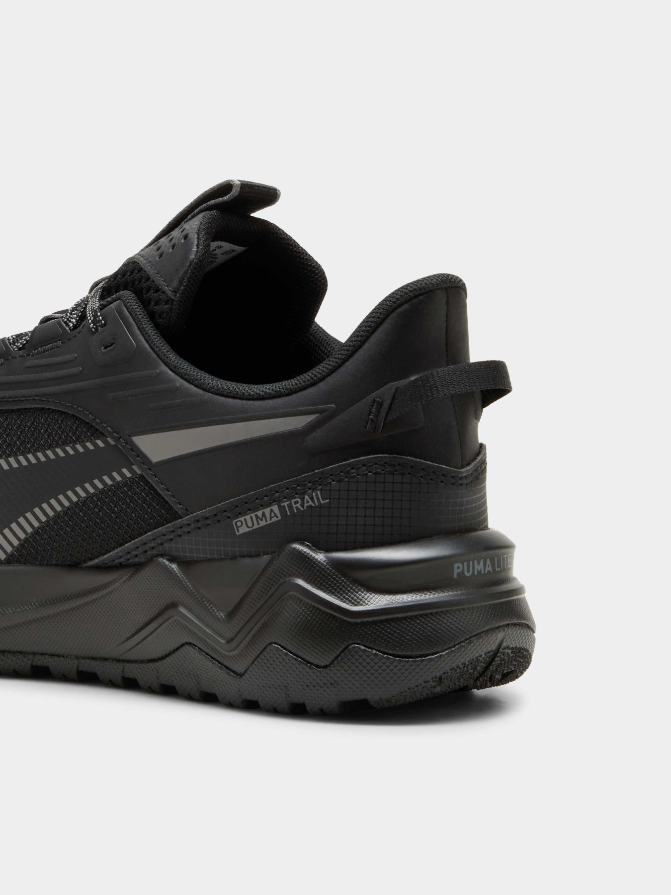 Кросівки PUMA Extend Lite Trail модель 379538 Фото