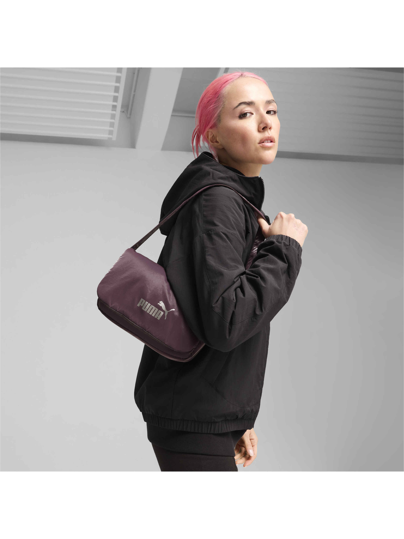 Сумки PUMA Core Up Baguette Bag модель 090654 Фото