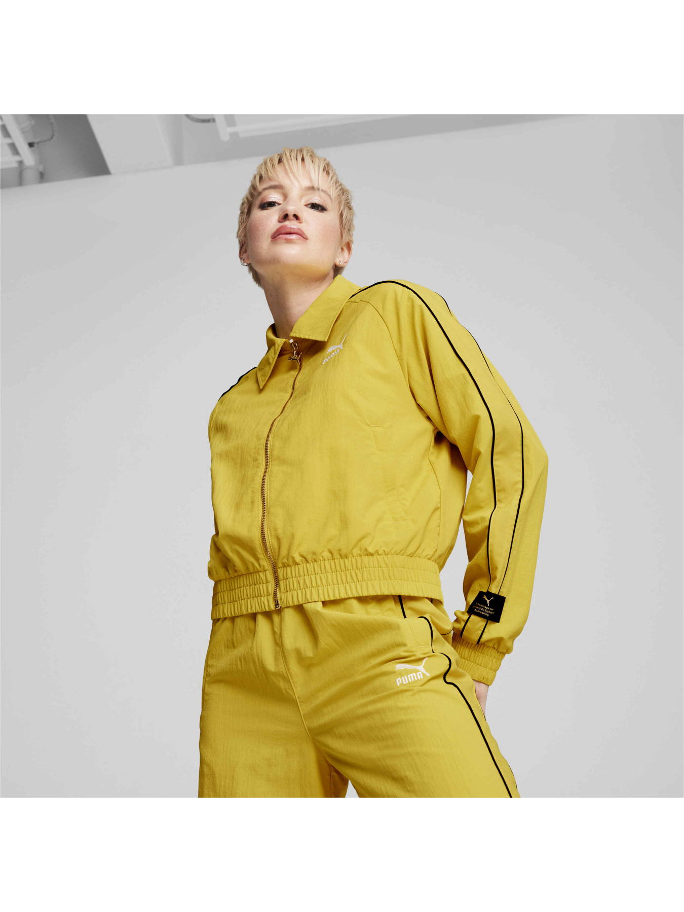 Куртки и дубленки PUMA T7 Track Jacket модель 626806 Фото