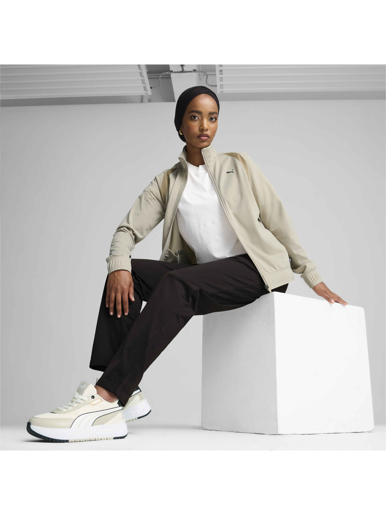 Костюмы PUMA Classic Tricot Suit Op модель 675234 Костюмы PUMA Classic Tricot Suit Op модель 675234 Фото
