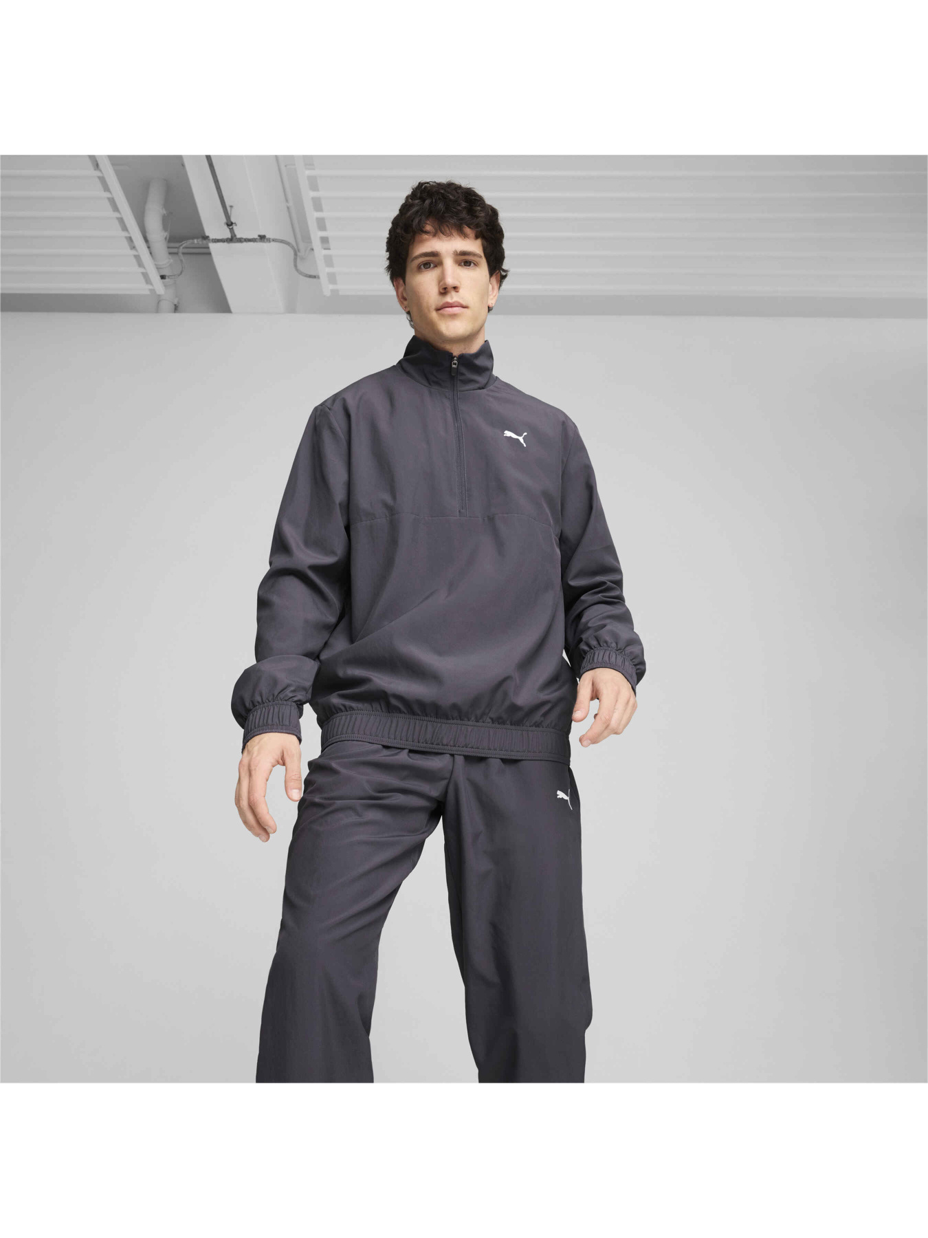 Костюмы PUMA Woven Half-zip Tracksuit модель 682717 Костюмы PUMA Woven Half-zip Tracksuit модель 682717 Фото