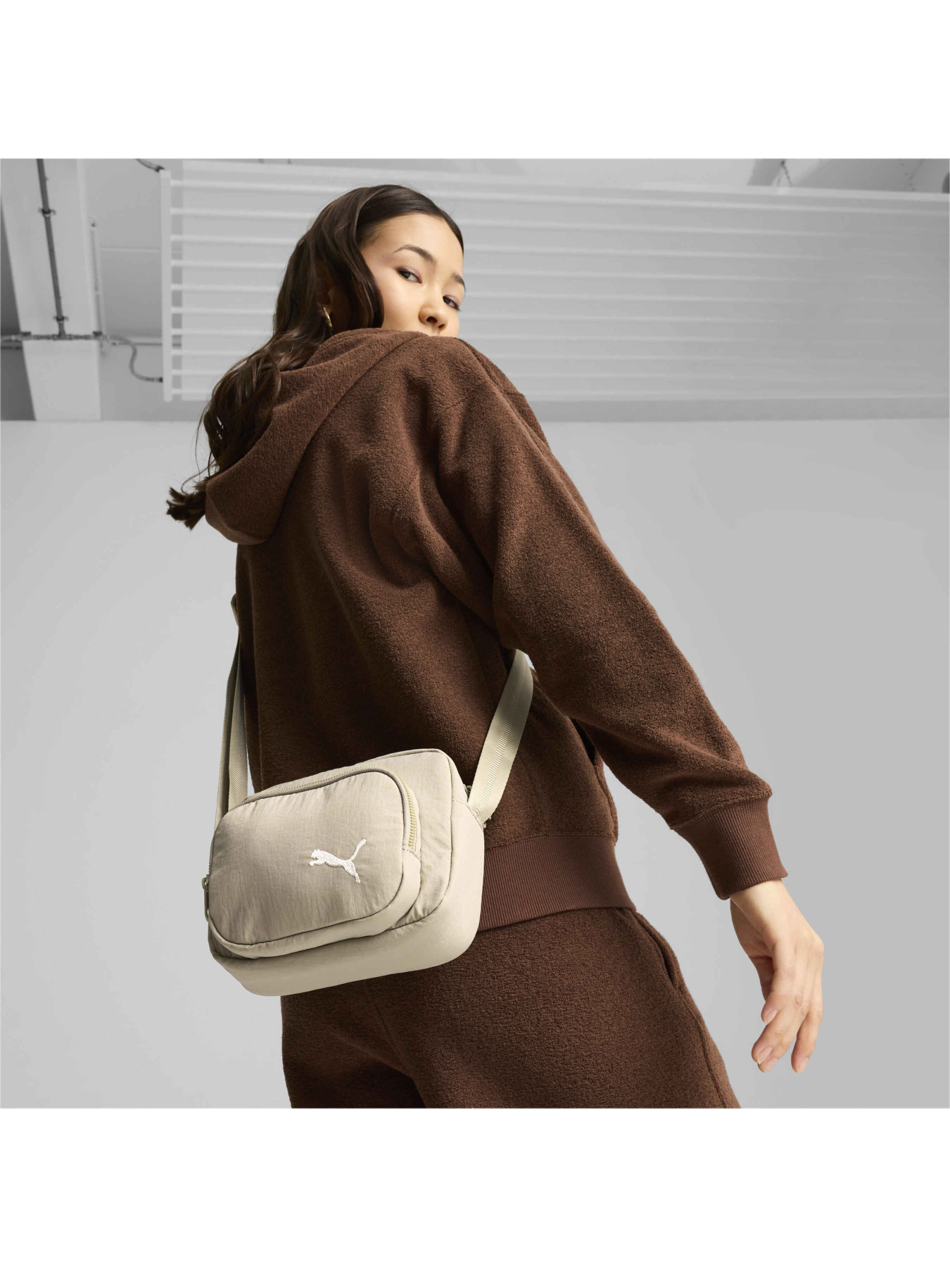 Сумки PUMA Core Her Compact X-body модель 090284 Фото