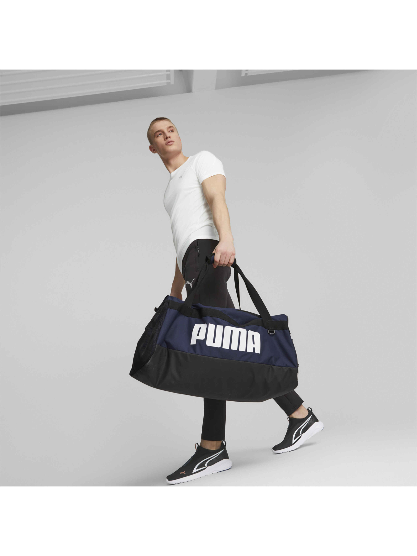 Сумки PUMA Challenger Duffel Bag M модель 079531 Сумки PUMA Challenger Duffel Bag M модель 079531 Фото