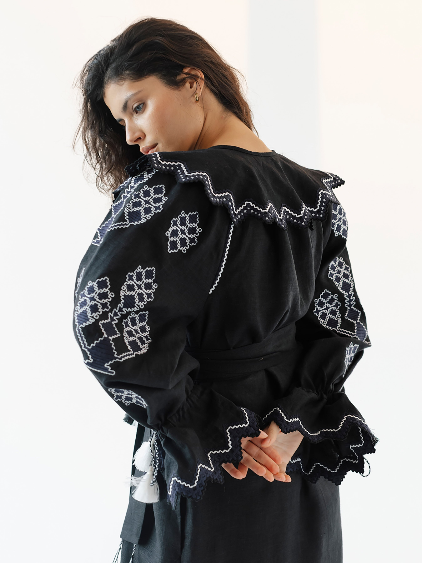 Вишиванки Embroidered Gem модель 52416 Фото