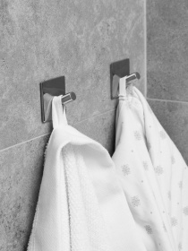 Крючок квадратный клеящийся из полированной нержавеющей стали MBM HOME модель HSS-503S PSS Фото