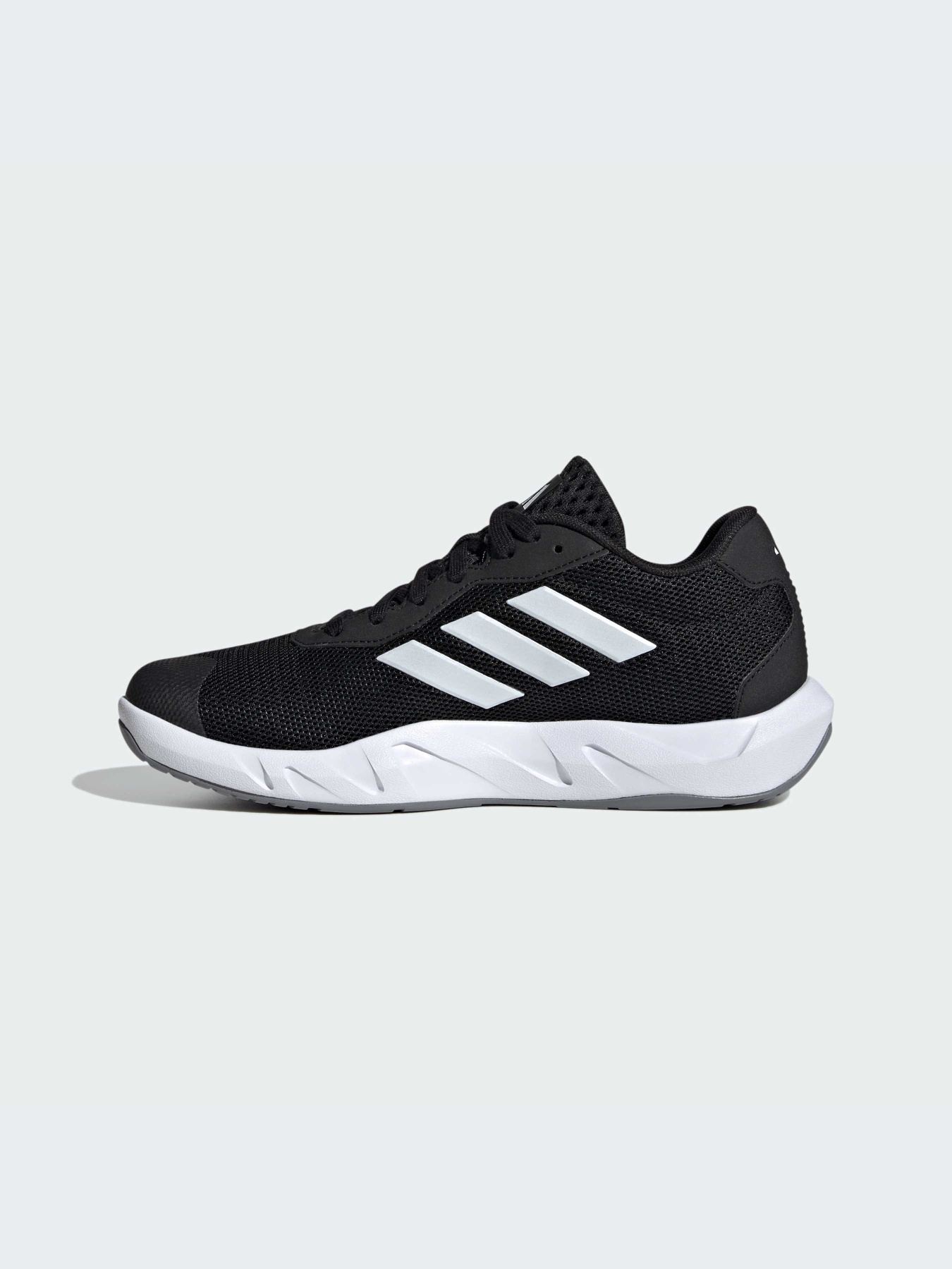 Кроссовки Adidas модель IF0957 Кроссовки Adidas модель IF0957 Фото