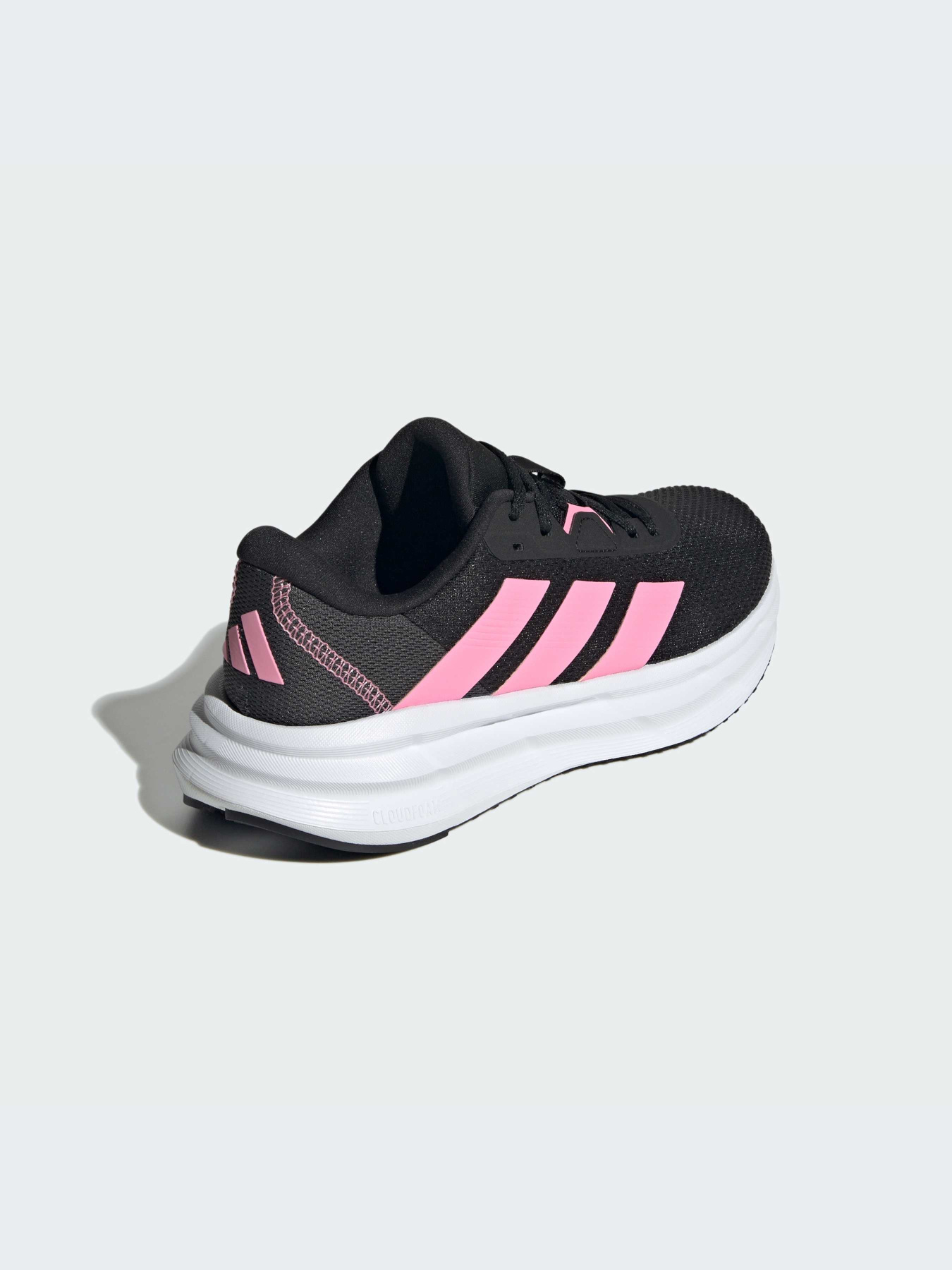 Кросівки Adidas Galaxy модель ID8763 Фото