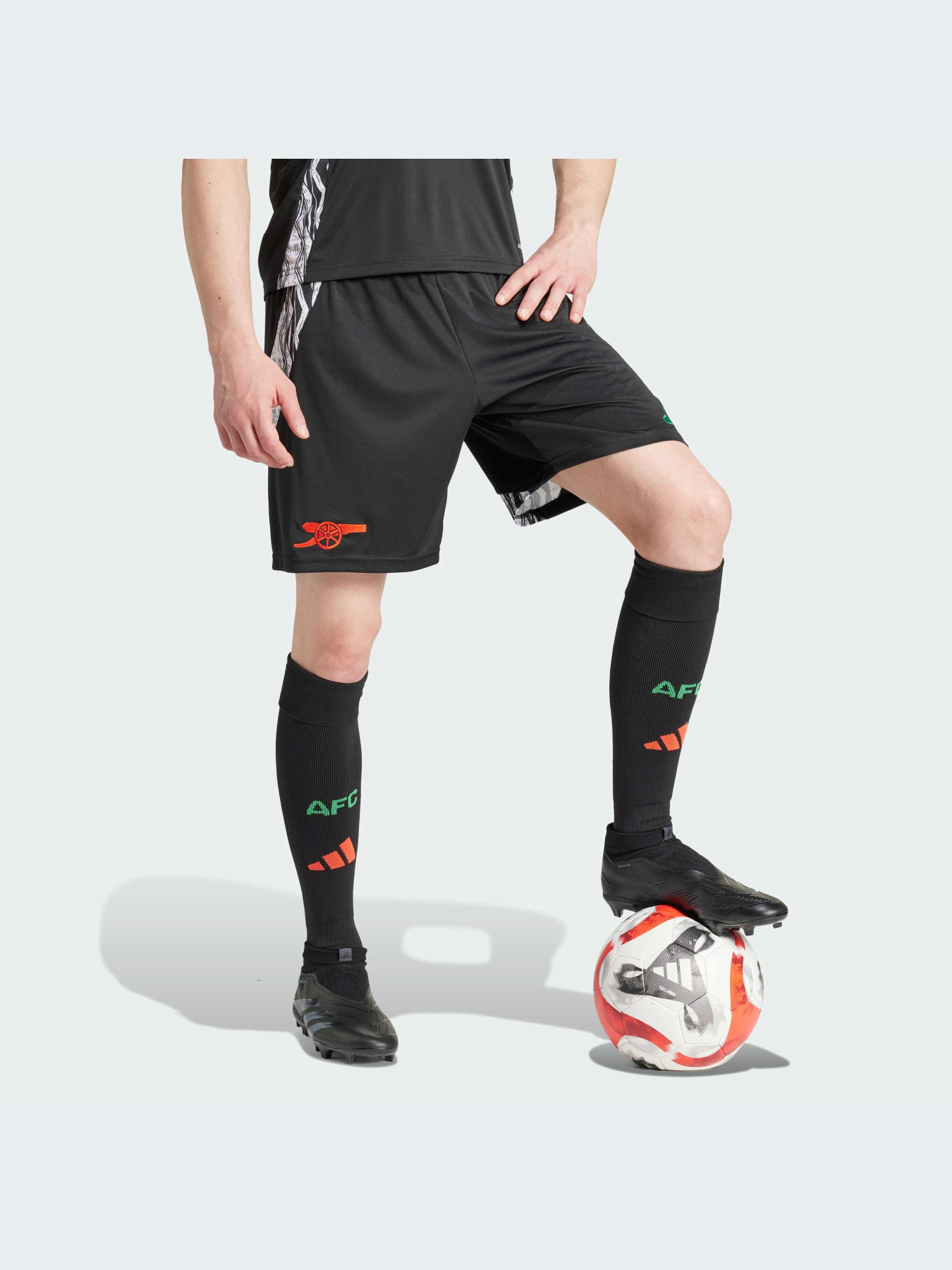 Шорты Adidas модель IT6149 Фото