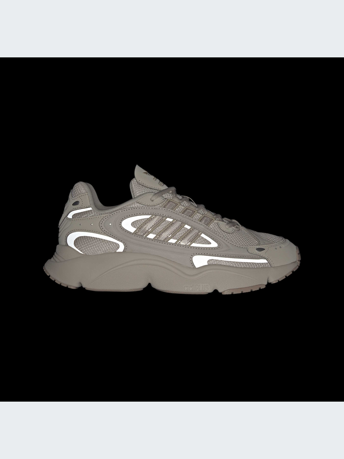 Кроссовки Adidas Ozweego модель IF9597 Фото