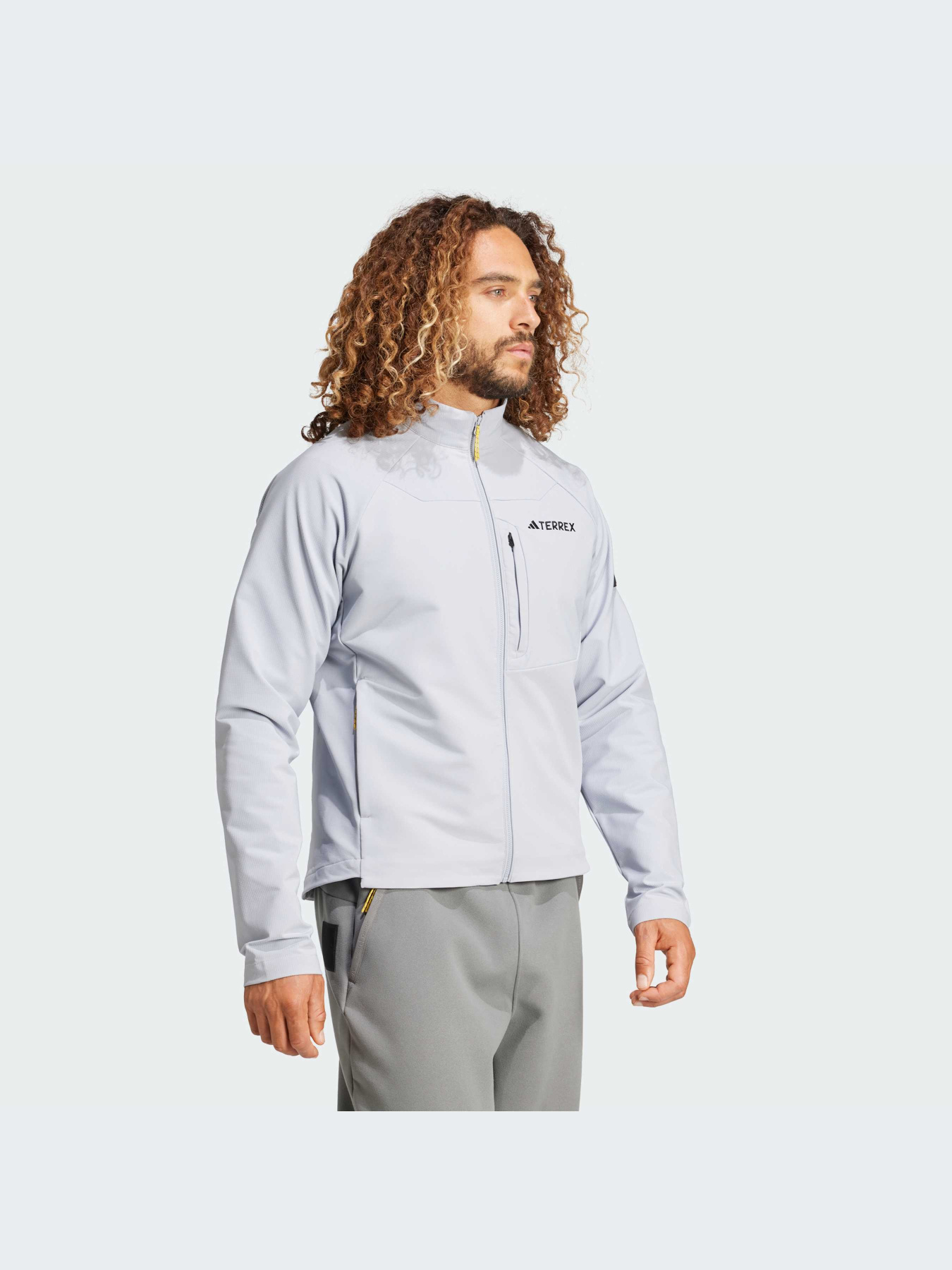 Куртки и дубленки Adidas модель IX7919 Куртки и дубленки Adidas модель IX7919 Фото