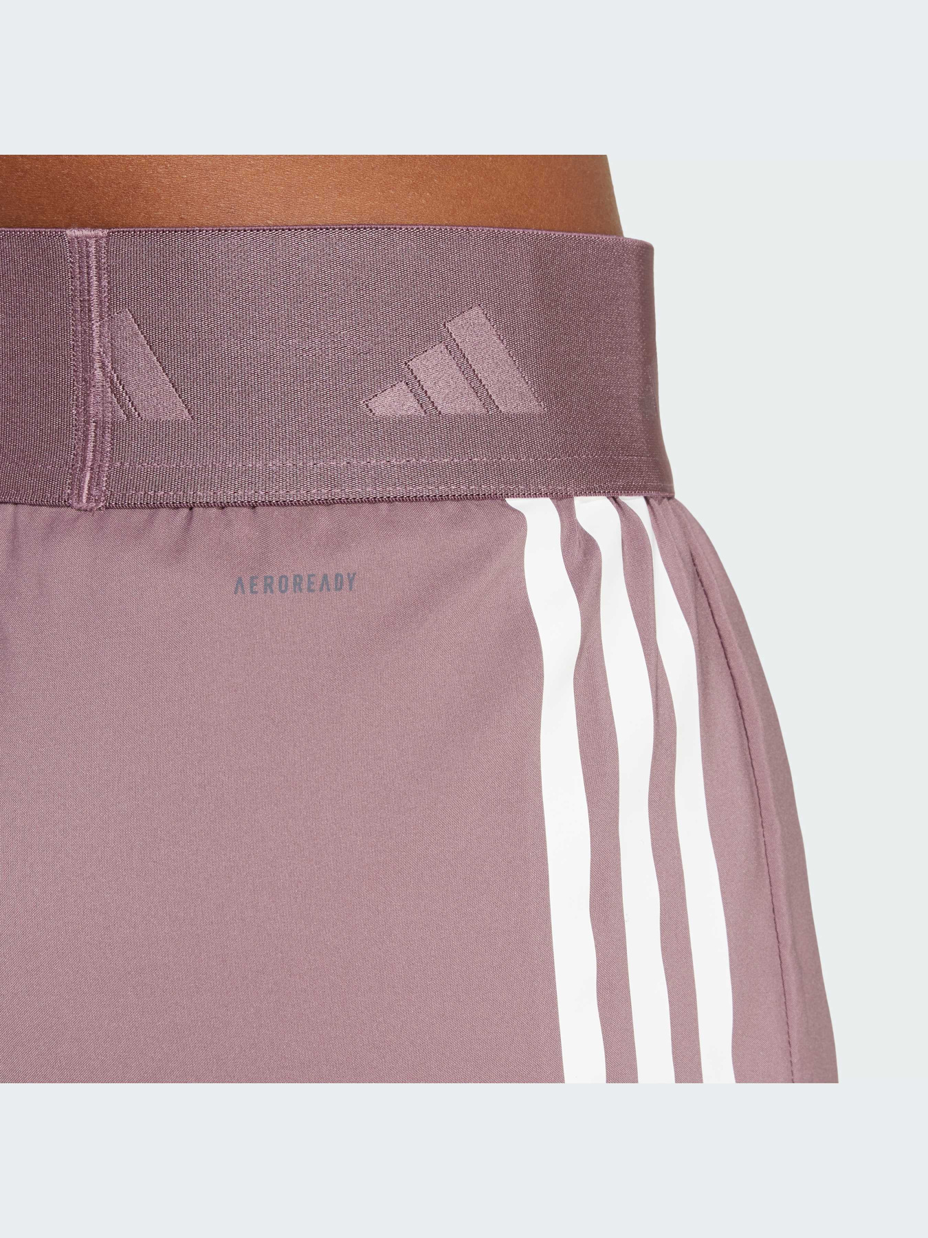 Шорты Adidas модель IX3220 Фото