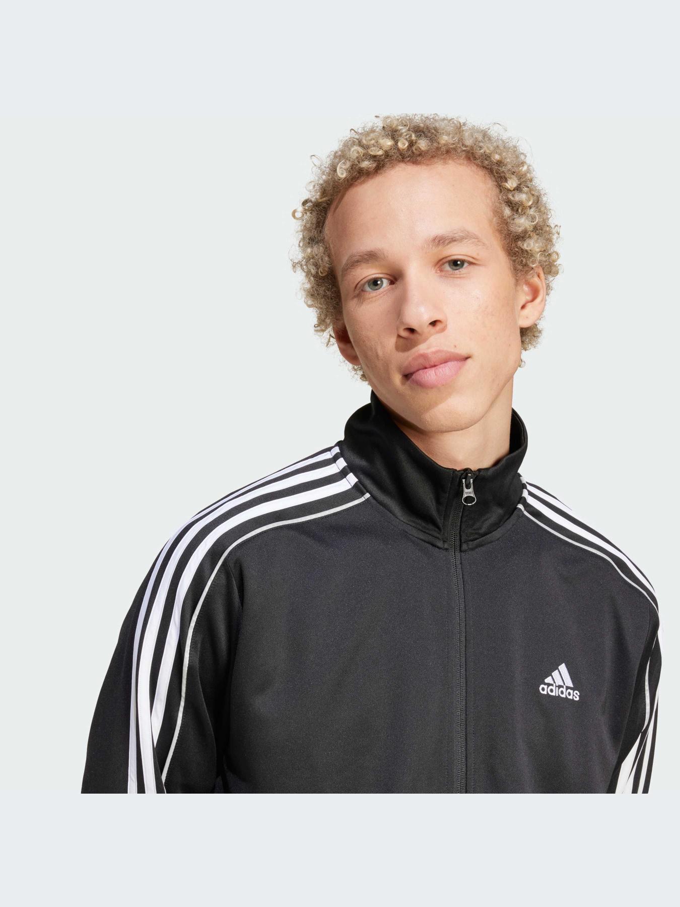 Костюмы Adidas 3 Stripes модель IX1277 Костюмы Adidas 3 Stripes модель IX1277 Фото