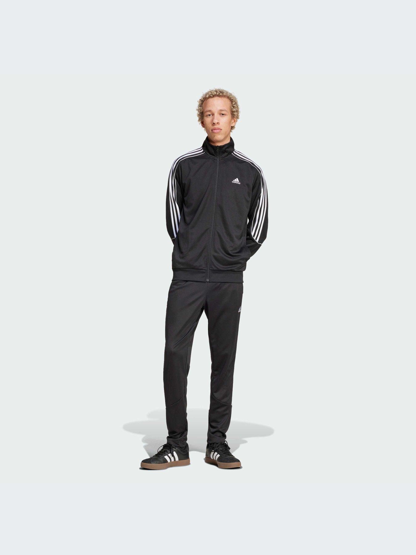 Костюмы Adidas 3 Stripes модель IX1277 Костюмы Adidas 3 Stripes модель IX1277 Фото