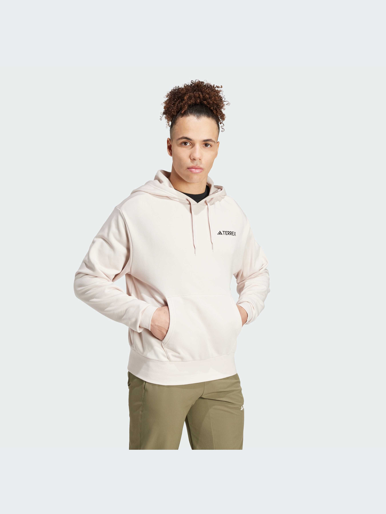 Худи и свитшоты Adidas модель IZ0460 Худи и свитшоты Adidas модель IZ0460 Фото