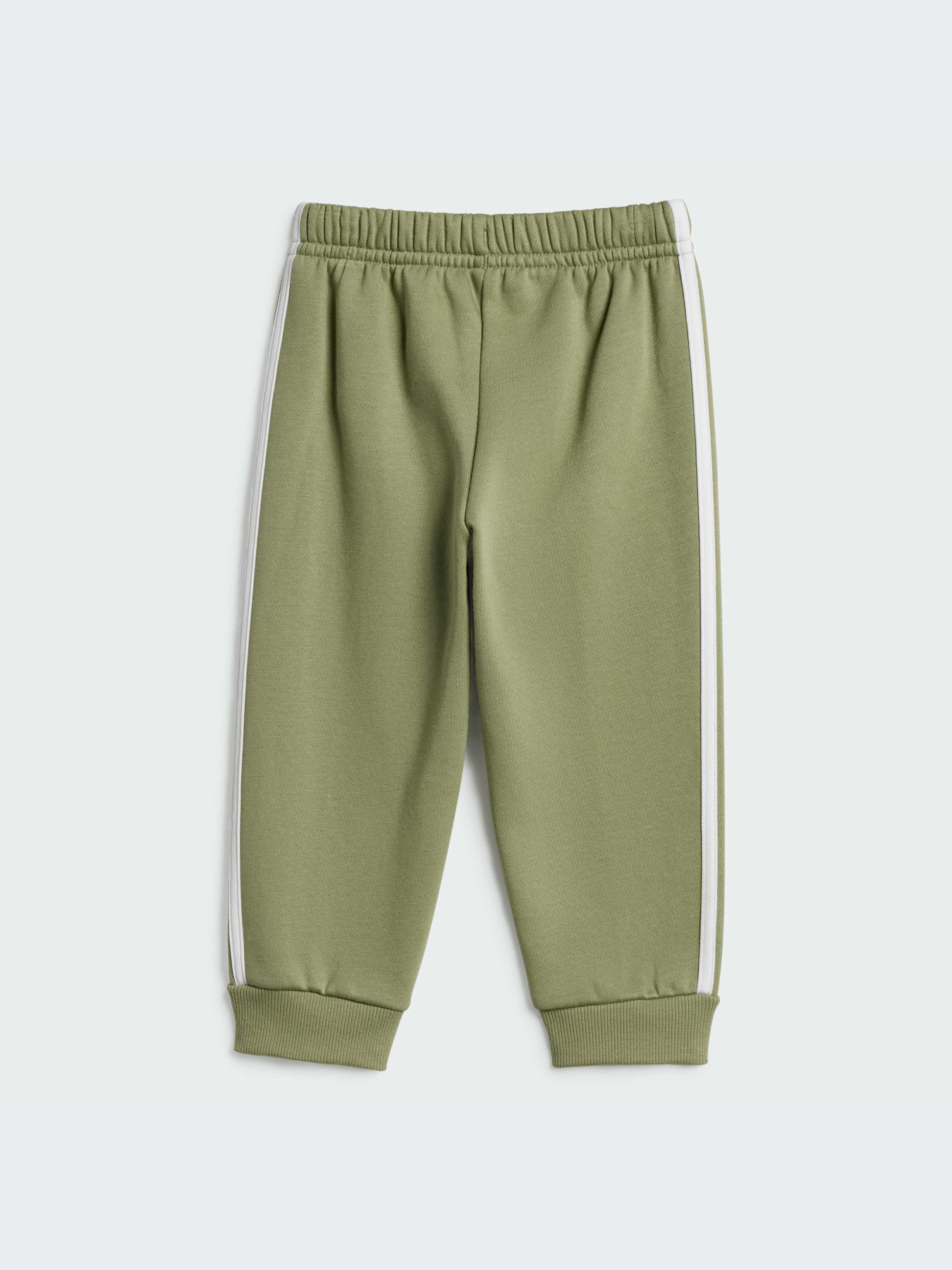 Костюмы Adidas модель IZ4992 Костюмы Adidas модель IZ4992 Фото